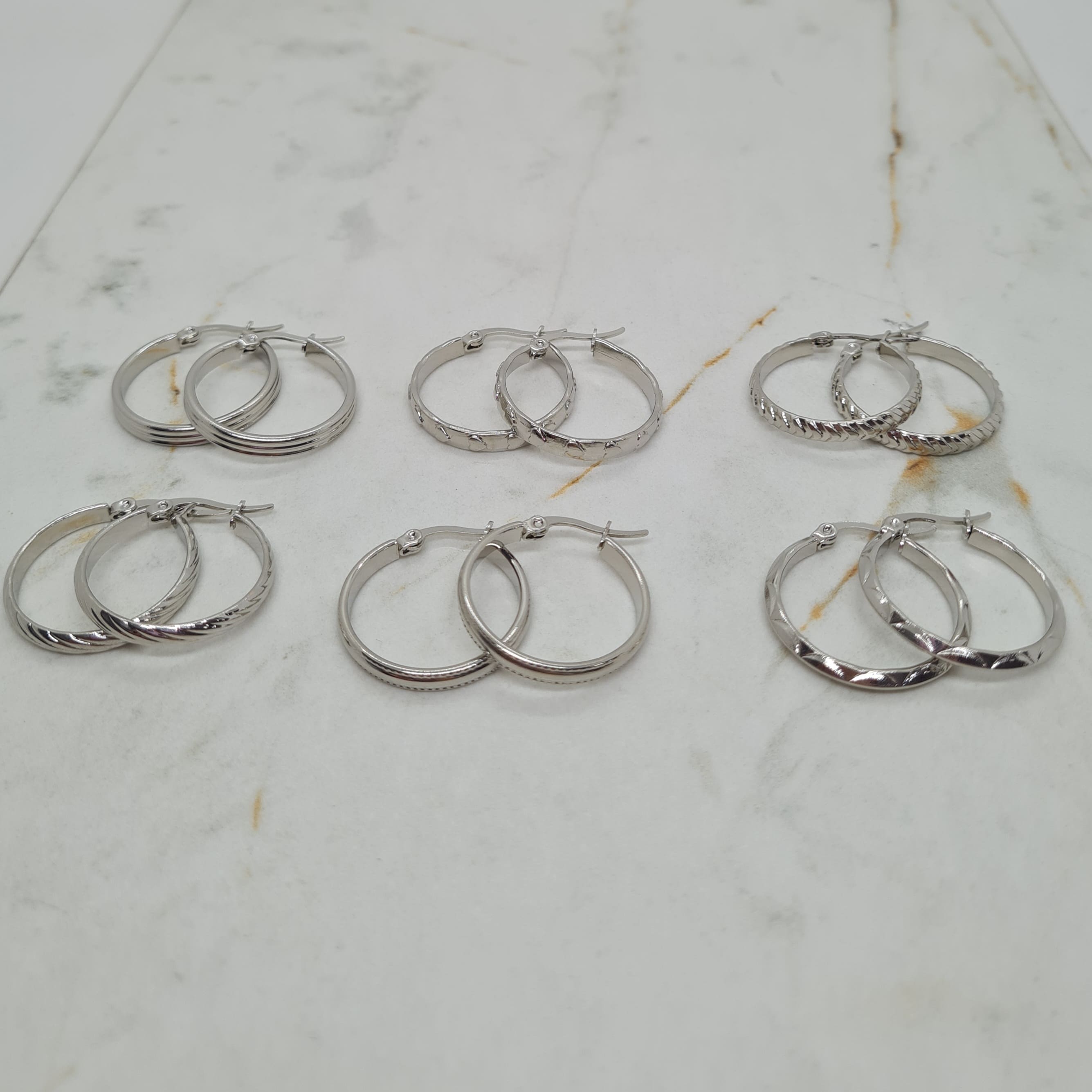 Imagen de producto COMBO DE ARGOLLAS ANCHA LABRADAS