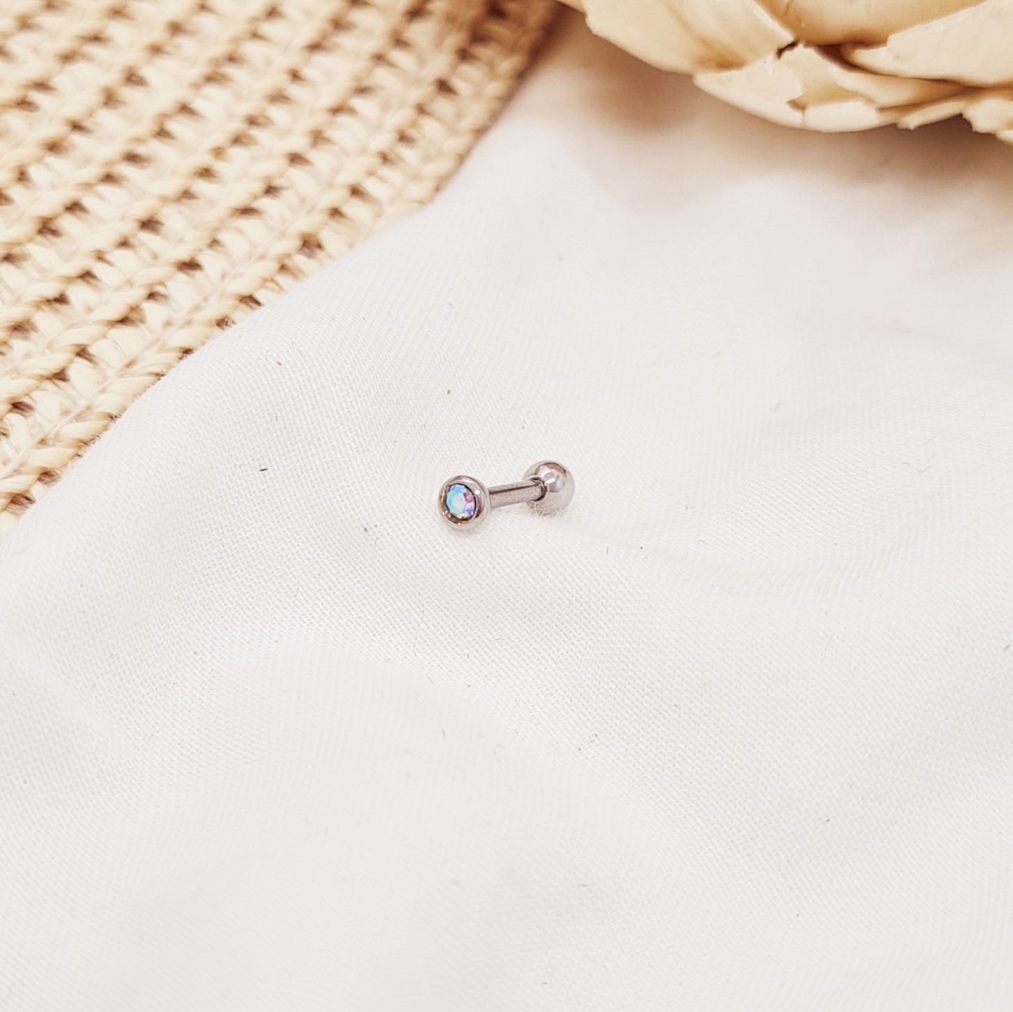 Imagen de producto PIERCING HELIX CON STRASS TORNASOL