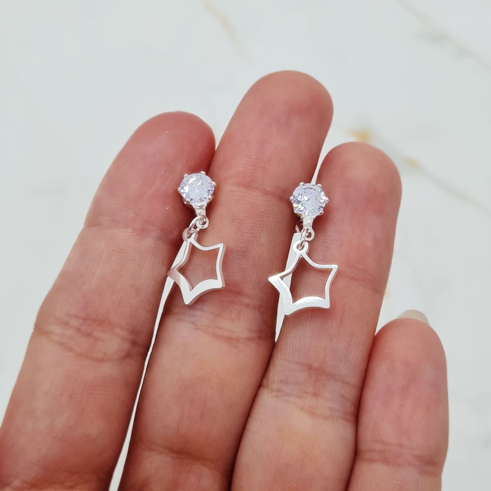 Imagen de producto AROS ACERO BLANCO CUBIC CON DIJE CALADO - ESTRELLA