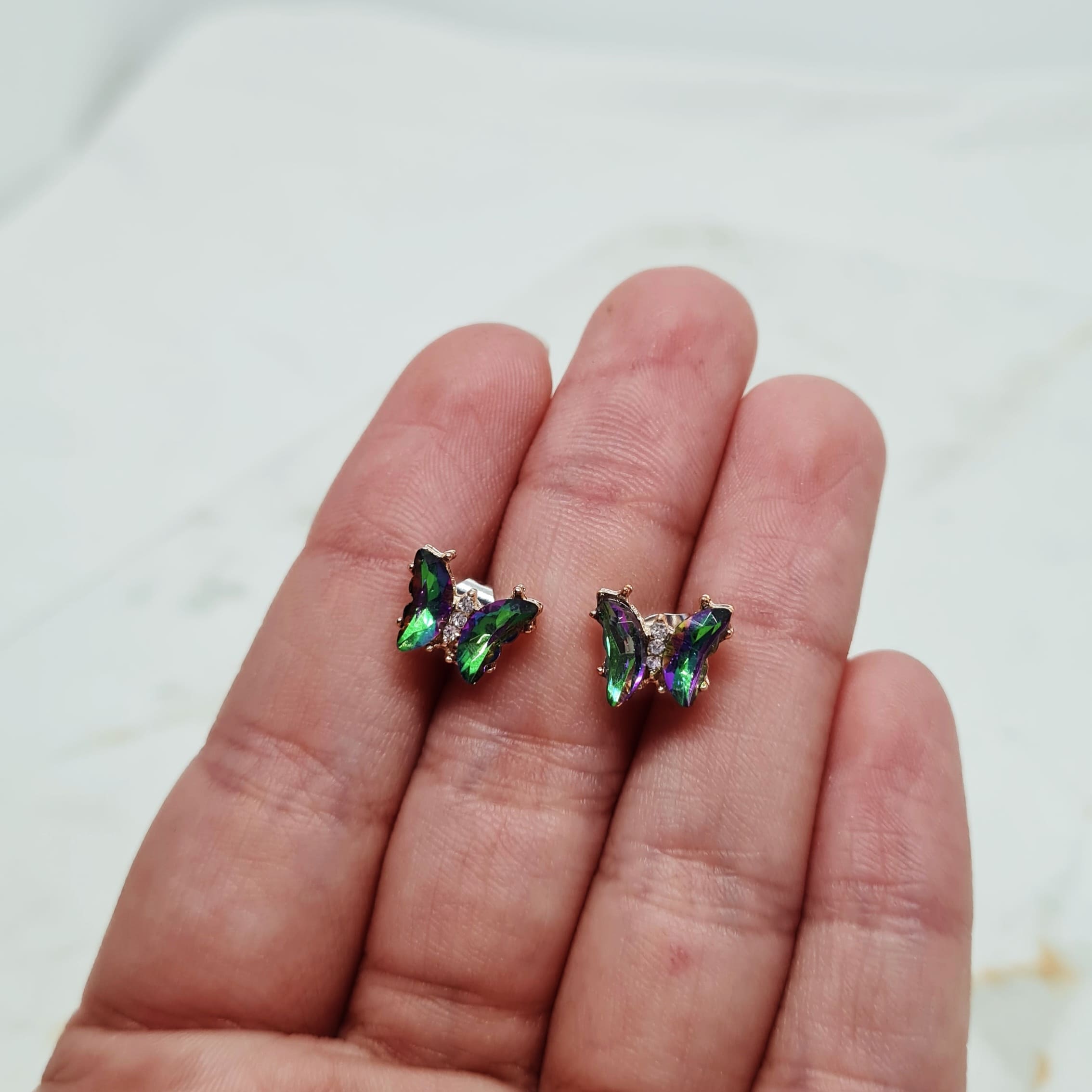 Imagen de producto AROS ACERO DORADO MARIPOSA ENGARZADA CHICA - VERDE