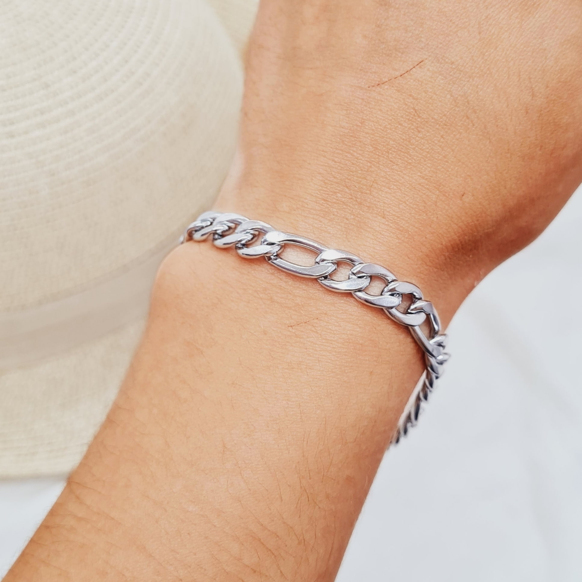 Imagen de producto PULSERA CUBANA COMBINADA GRUESA 2 mm