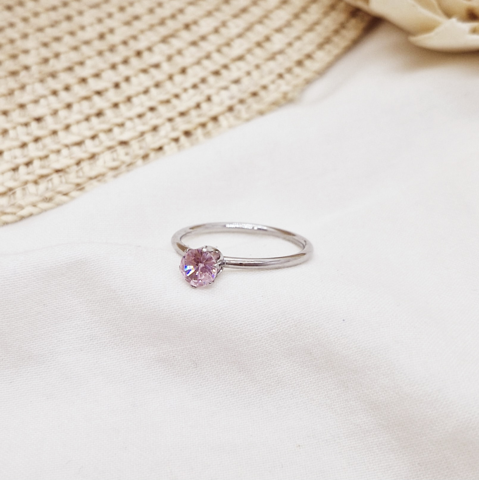 Imagen de producto ANILLO CINTILLO FINO CON CUBIC - ROSA