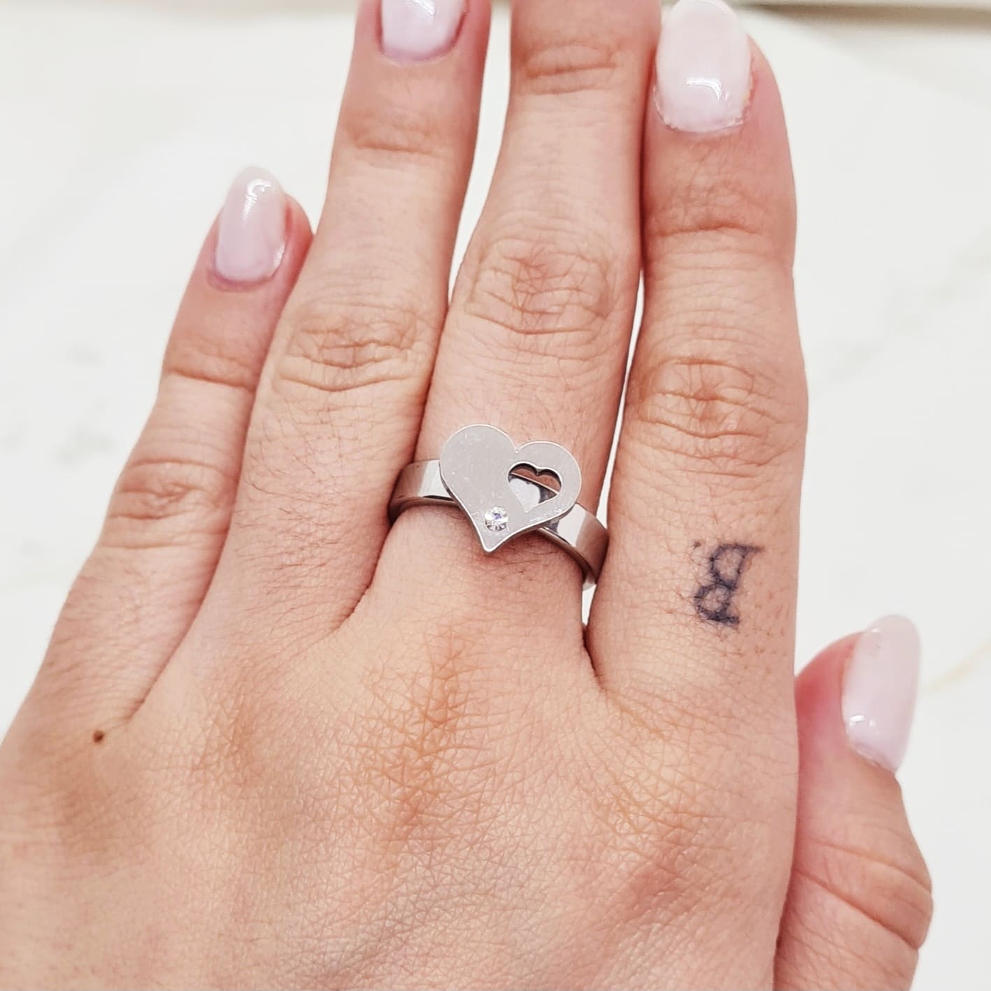 Imagen de producto ANILLO CON FORMA Y STRASS BLANCO - CORAZON