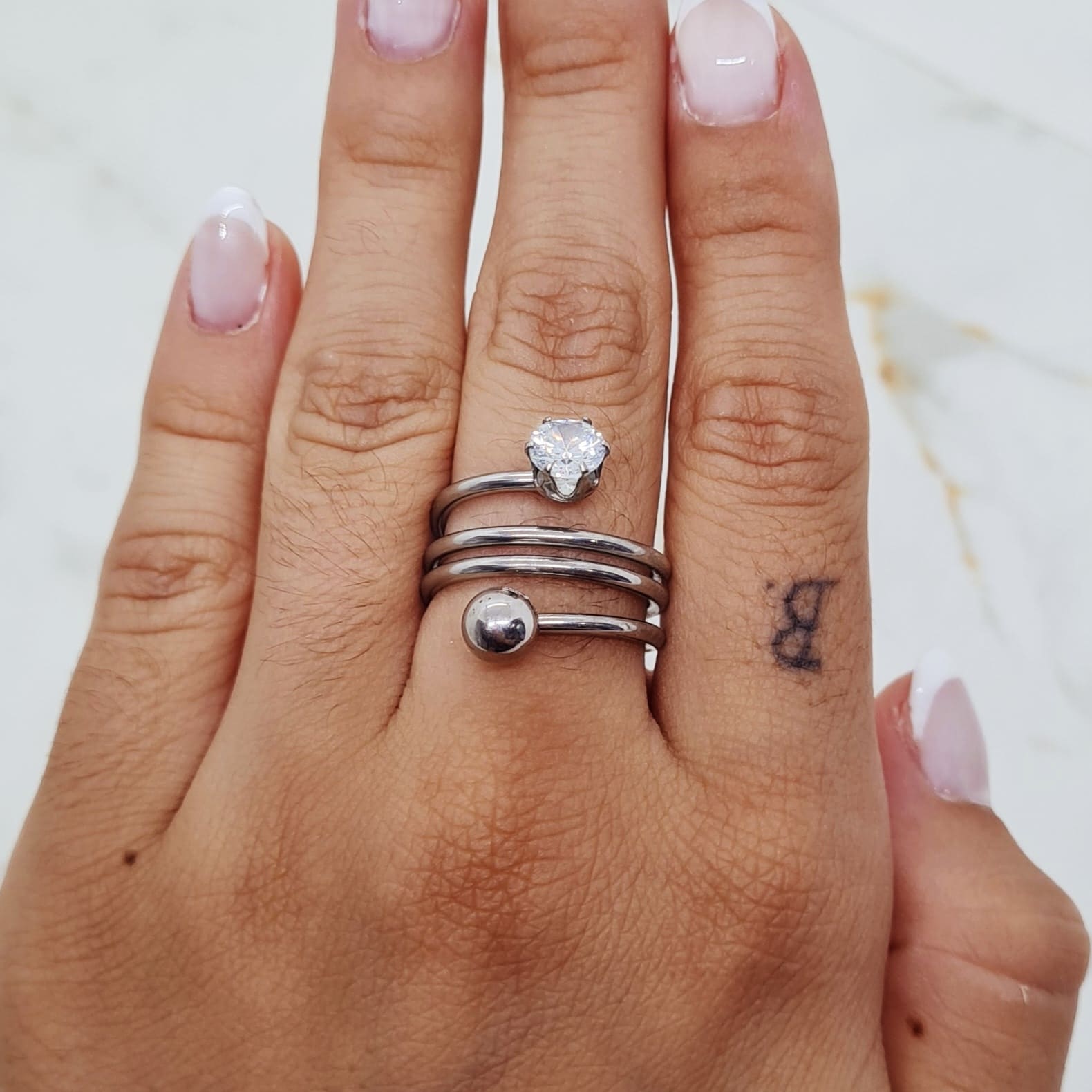 Imagen de producto ANILLO ESPIRAL CON CUBIC Y BOLITA