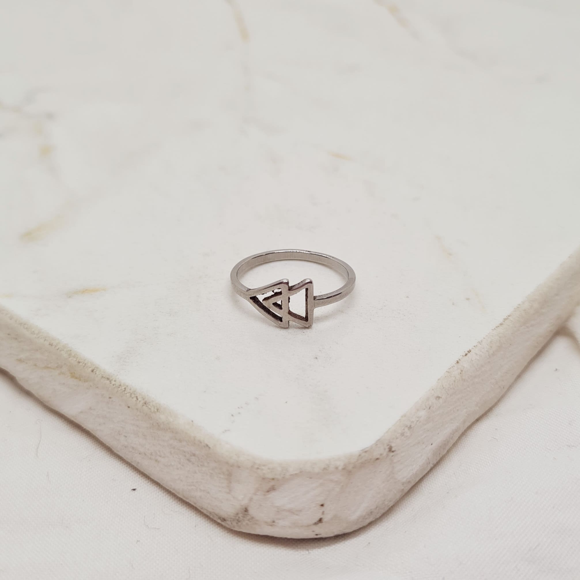 Imagen de producto ANILLO MIDI - DOBLE TRIANGULO