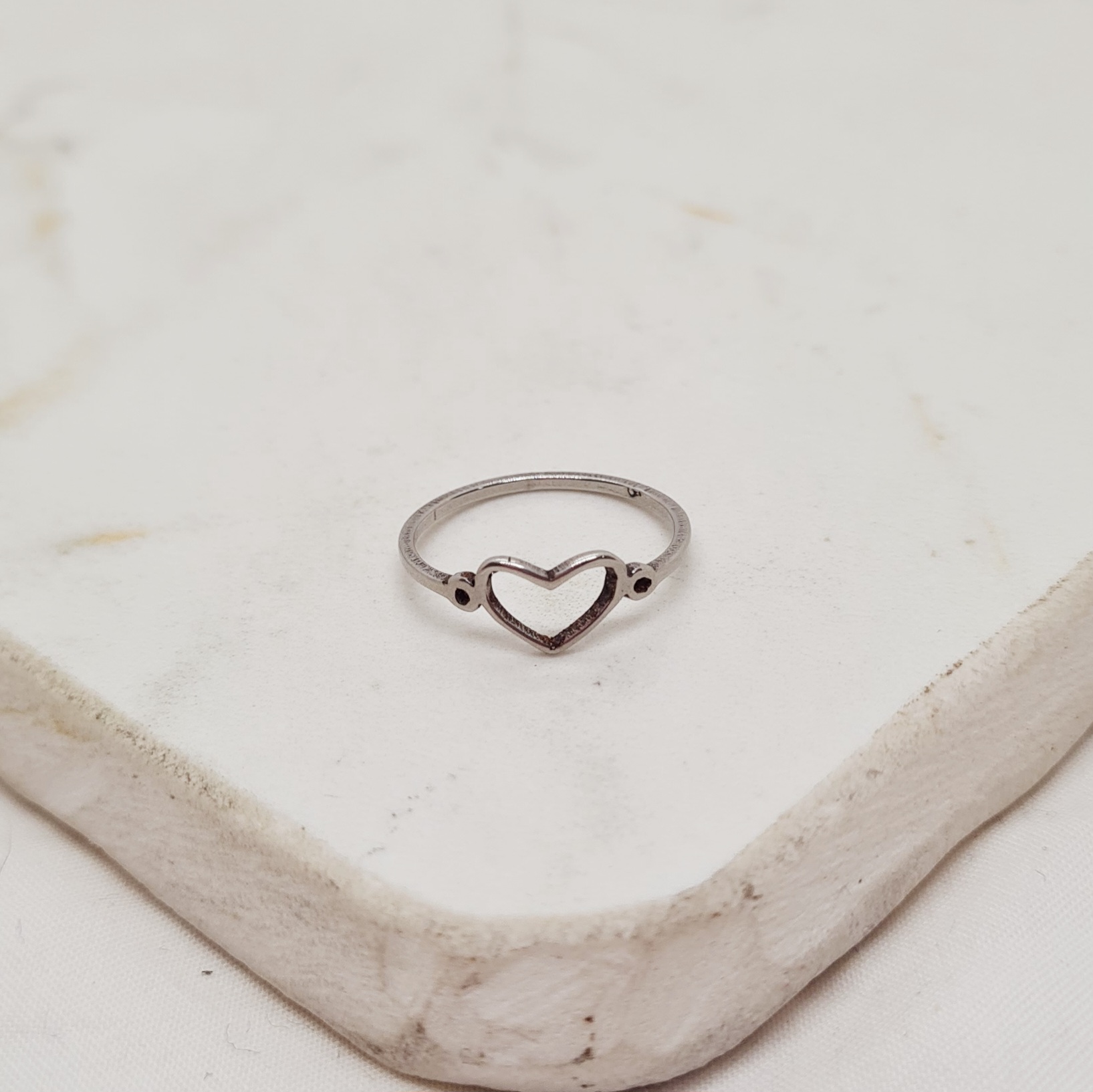 Imagen de producto ANILLO MIDI - CORAZON CALADO