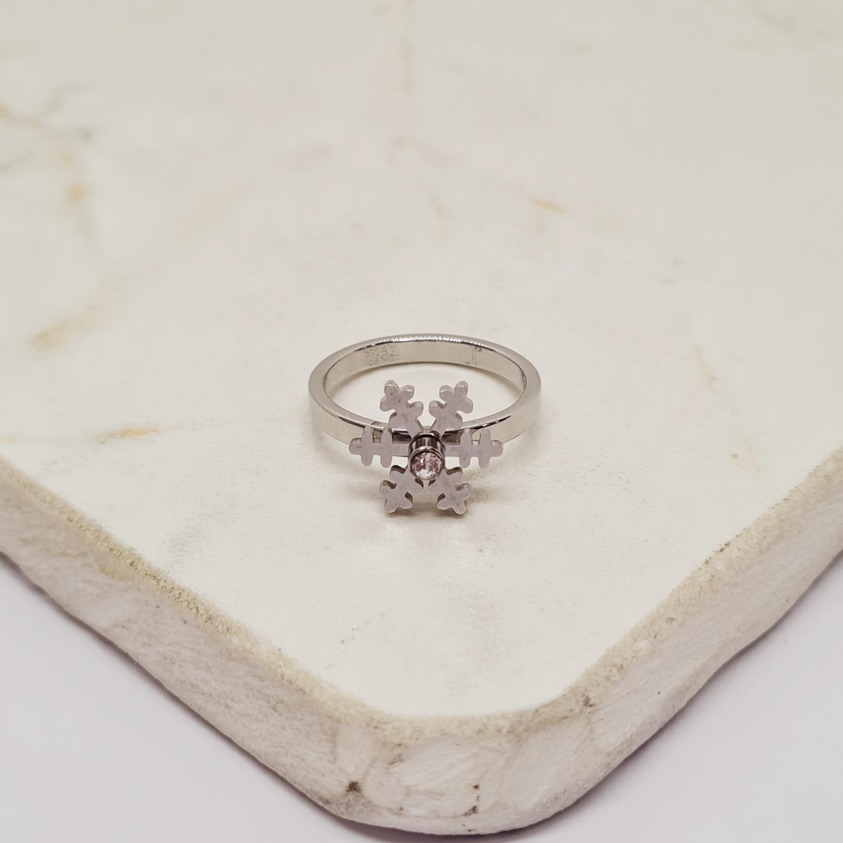 Imagen de producto ANILLO GIRATORIO CON STRASS - COPO DE NIEVE