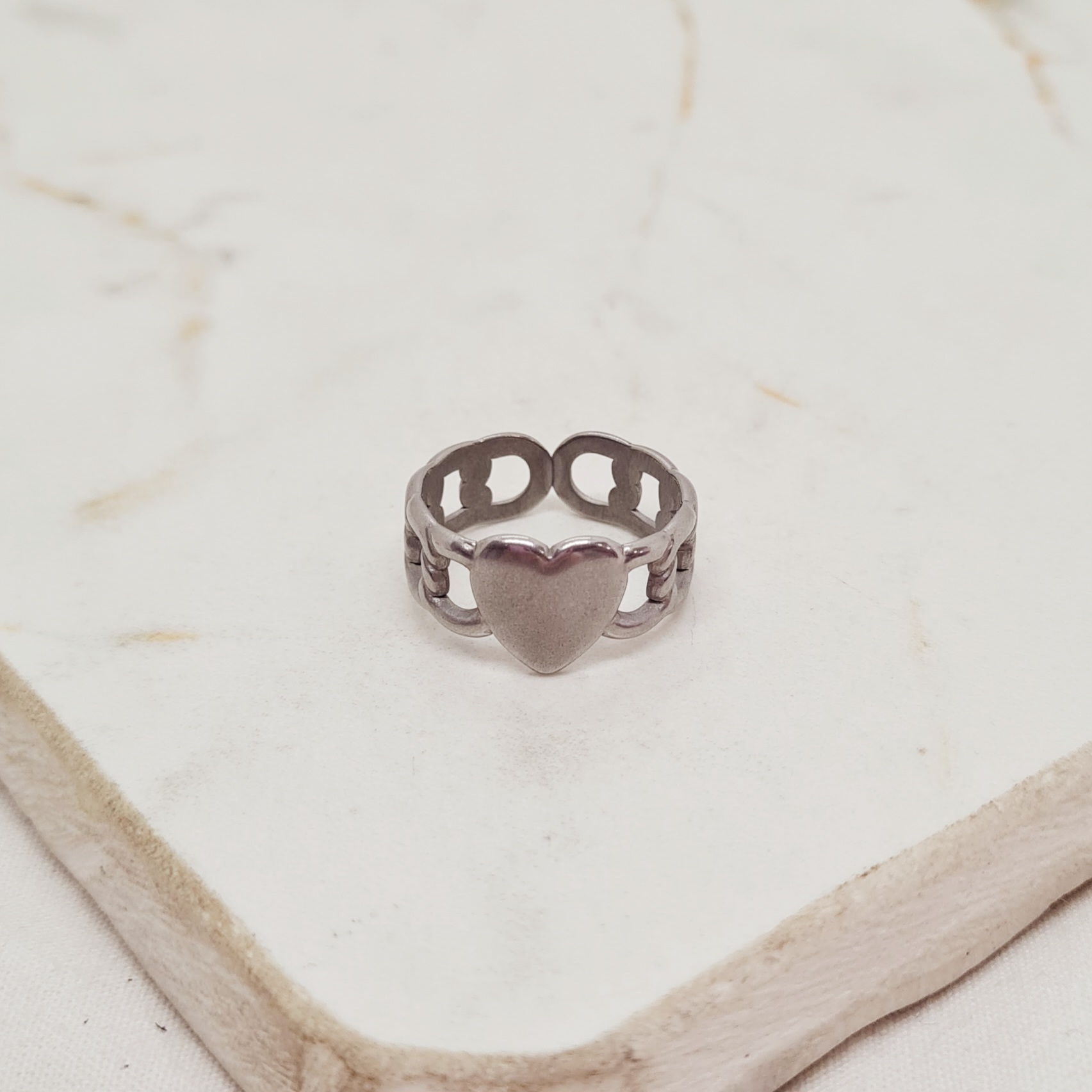 Imagen de producto ANILLO MACIZO - CORAZON CON ESLABON