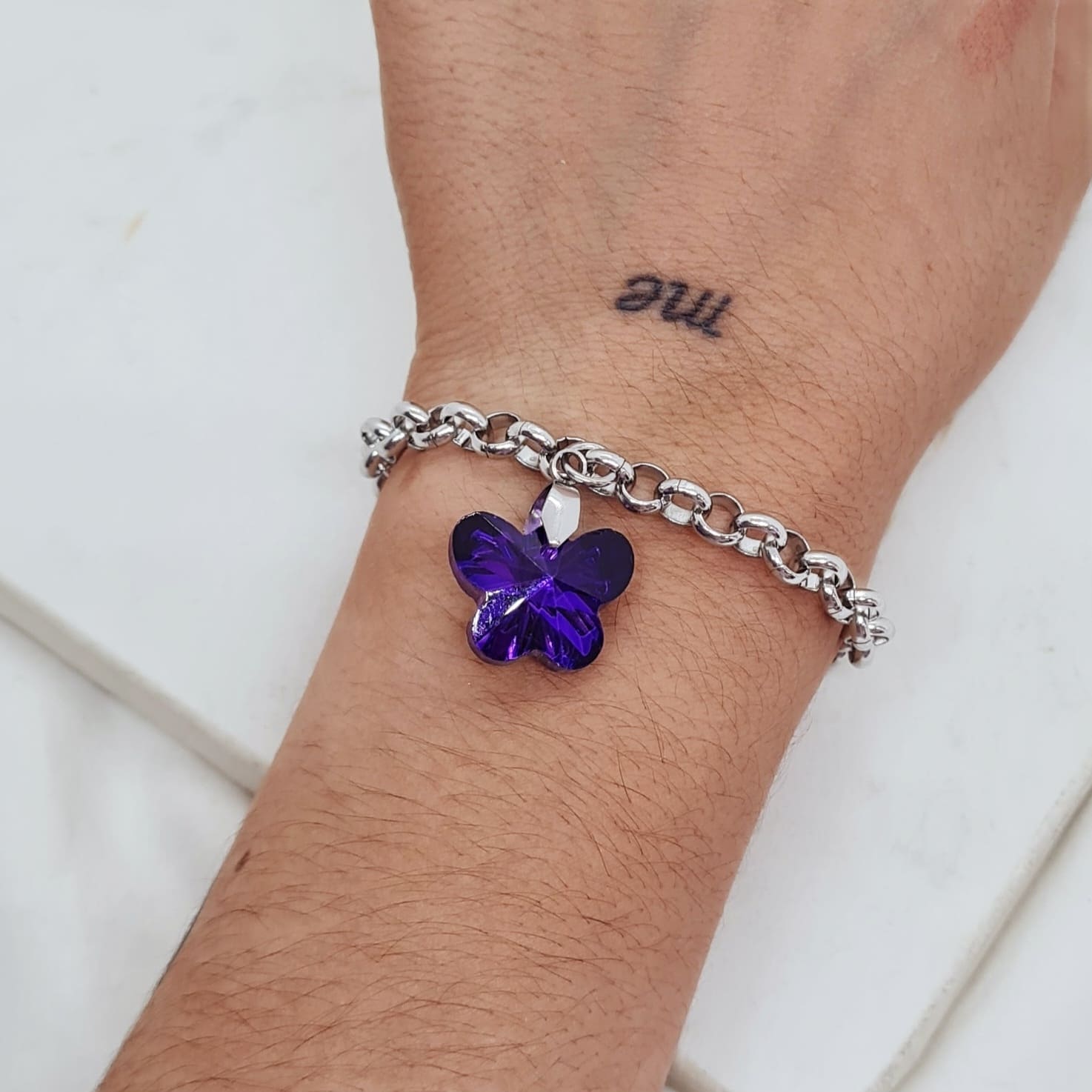 Imagen de producto PULSERA CON DIJE CRISTAL - MARIPOSA VIOLETA