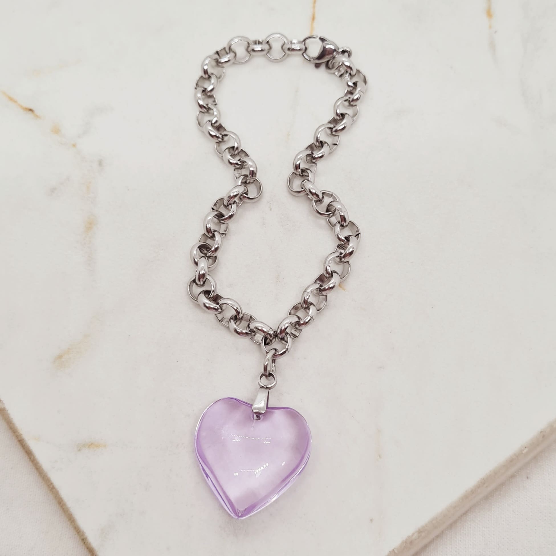 Imagen de producto PULSERA CON DIJE CRISTAL - CORAZON LILA