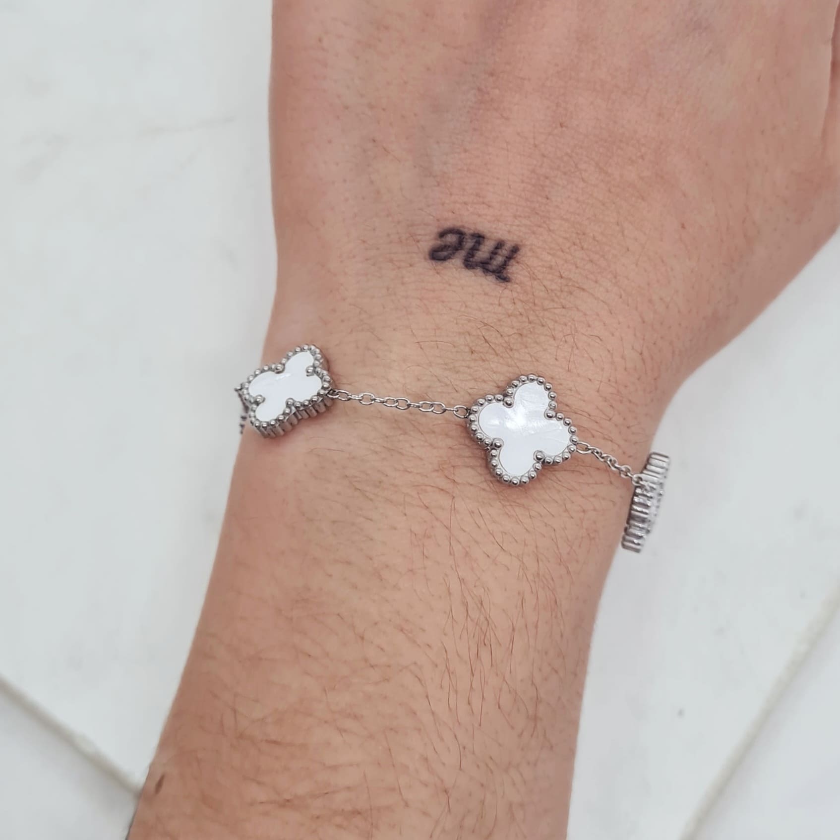 Imagen de producto PULSERA VAN CLEEF - BLANCO