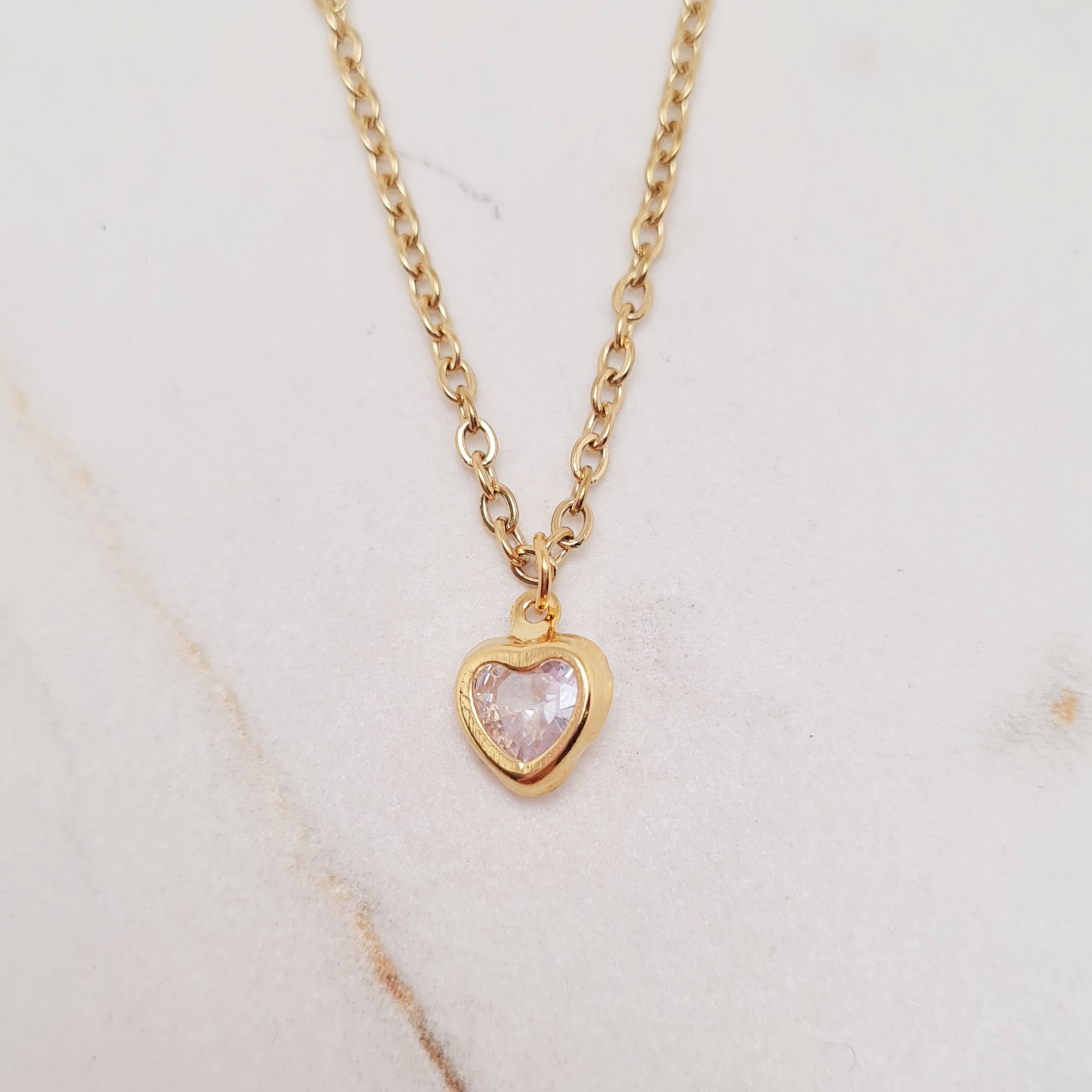 Imagen de producto COLLAR ACERO DORADO - CUBIC CORAZON TRANSPARENTE