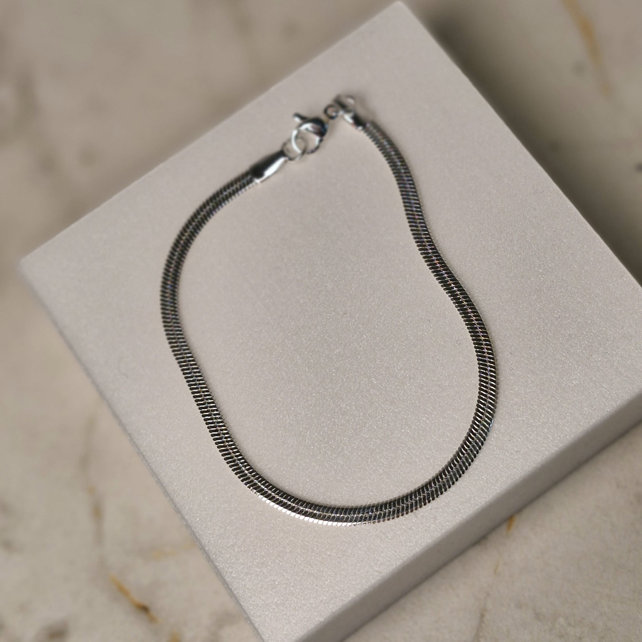 Imagen de producto PULSERA ACERO BLANCO SERPIENTE