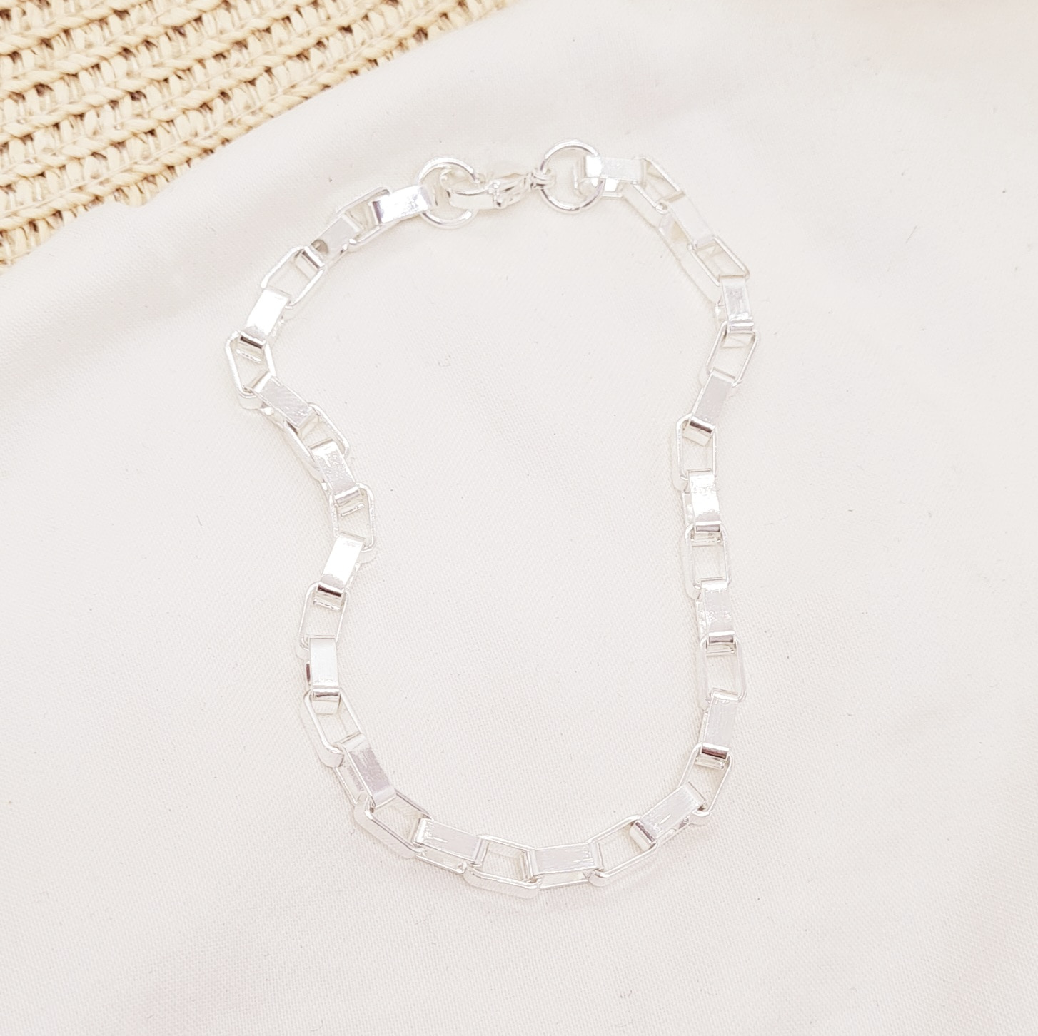 Imagen de producto PULSERA ACERO BLANCO VENECIANA 4 mm