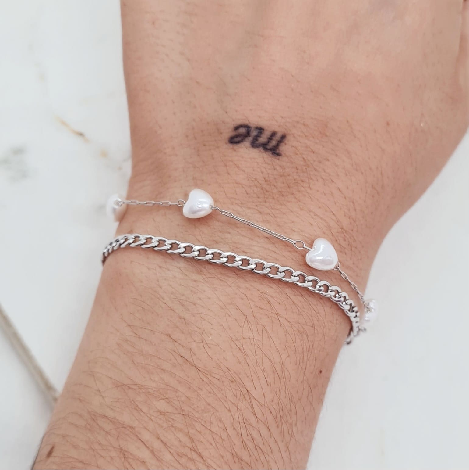 Imagen de producto PULSERA DOBLE CADENA - CUBANA Y FINA CON PERLAS FORMA CORAZON