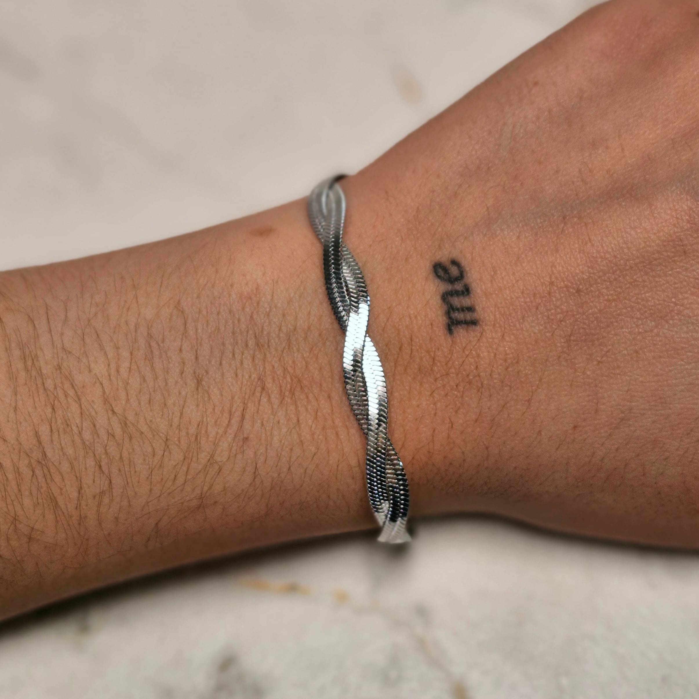Imagen de producto PULSERA DOBLE SERPIENTE ENTRELAZADA