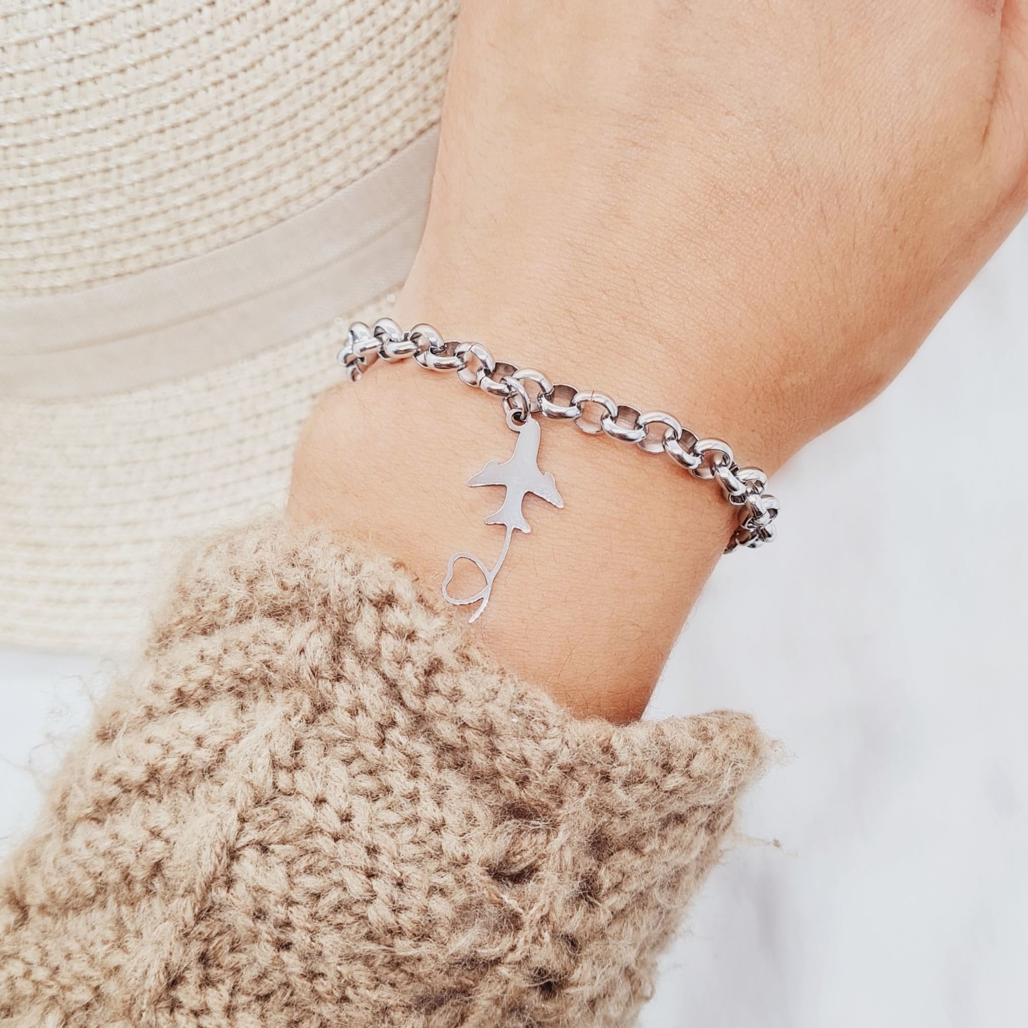 Imagen de producto PULSERA CON DIJE - AVION