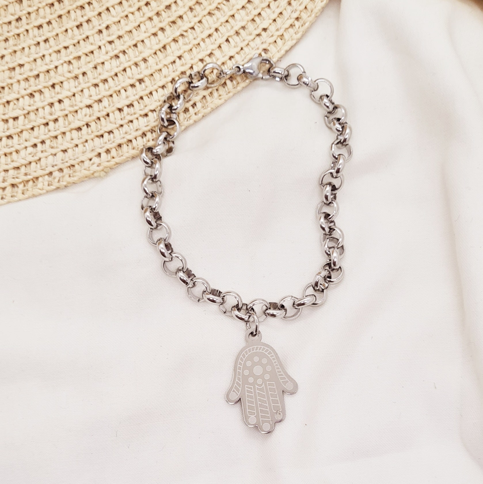 Imagen de producto PULSERA CON DIJE - MANO DE FATIMA CHICA