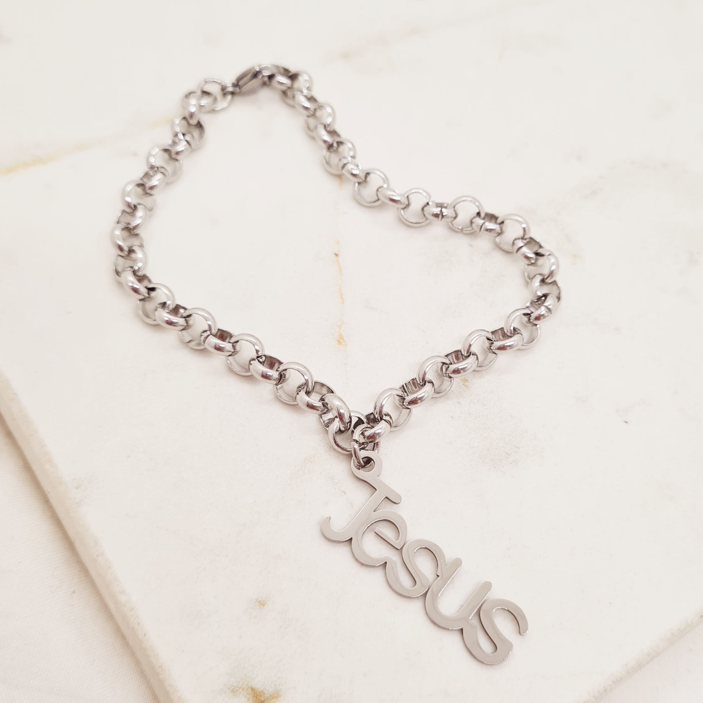 Imagen de producto PULSERA CON DIJE - JESUS