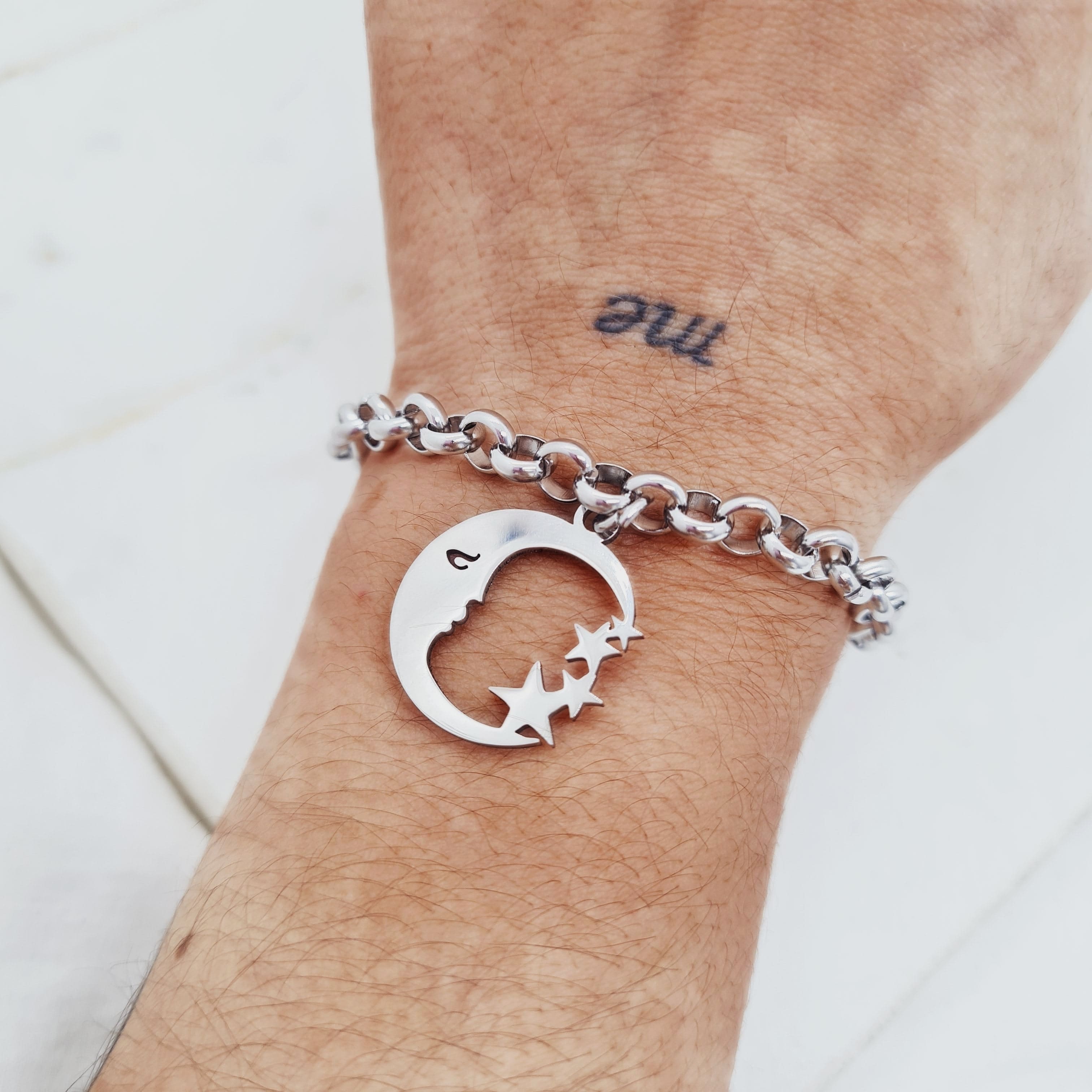 Imagen de producto PULSERA CON DIJE - LUNA CON ESTRELLAS