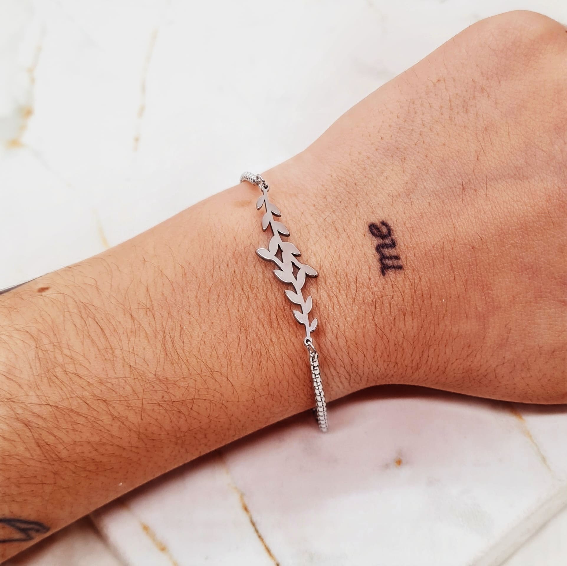 Imagen de producto PULSERA ROLO CERRADA - LAURELES