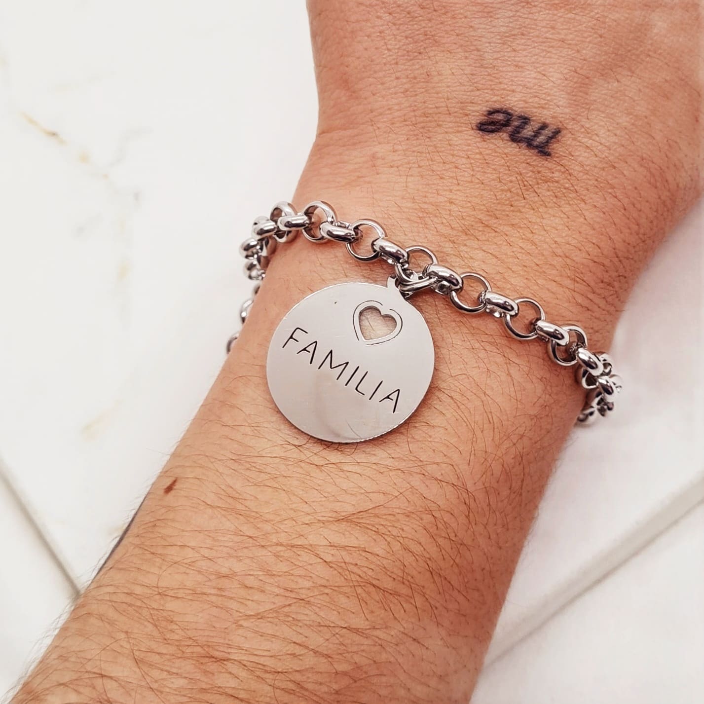 Imagen de producto PULSERA CON DIJE - FAMILIA