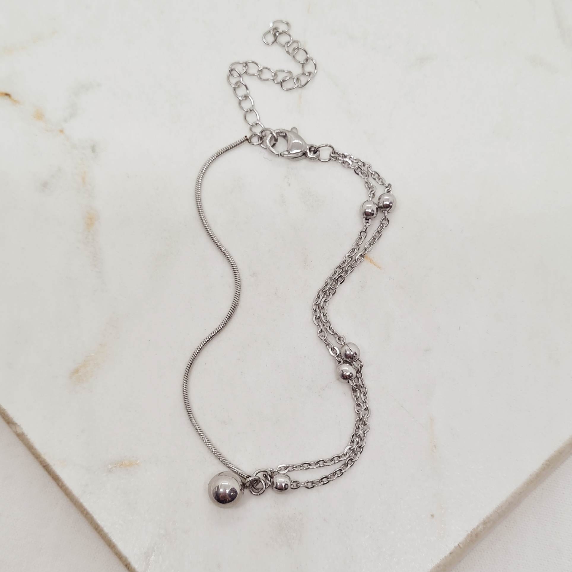 Imagen de producto PULSERA COLITA DE RATA Y DOBLE CADENA CON BOLITAS - BOLITA COLGANTE