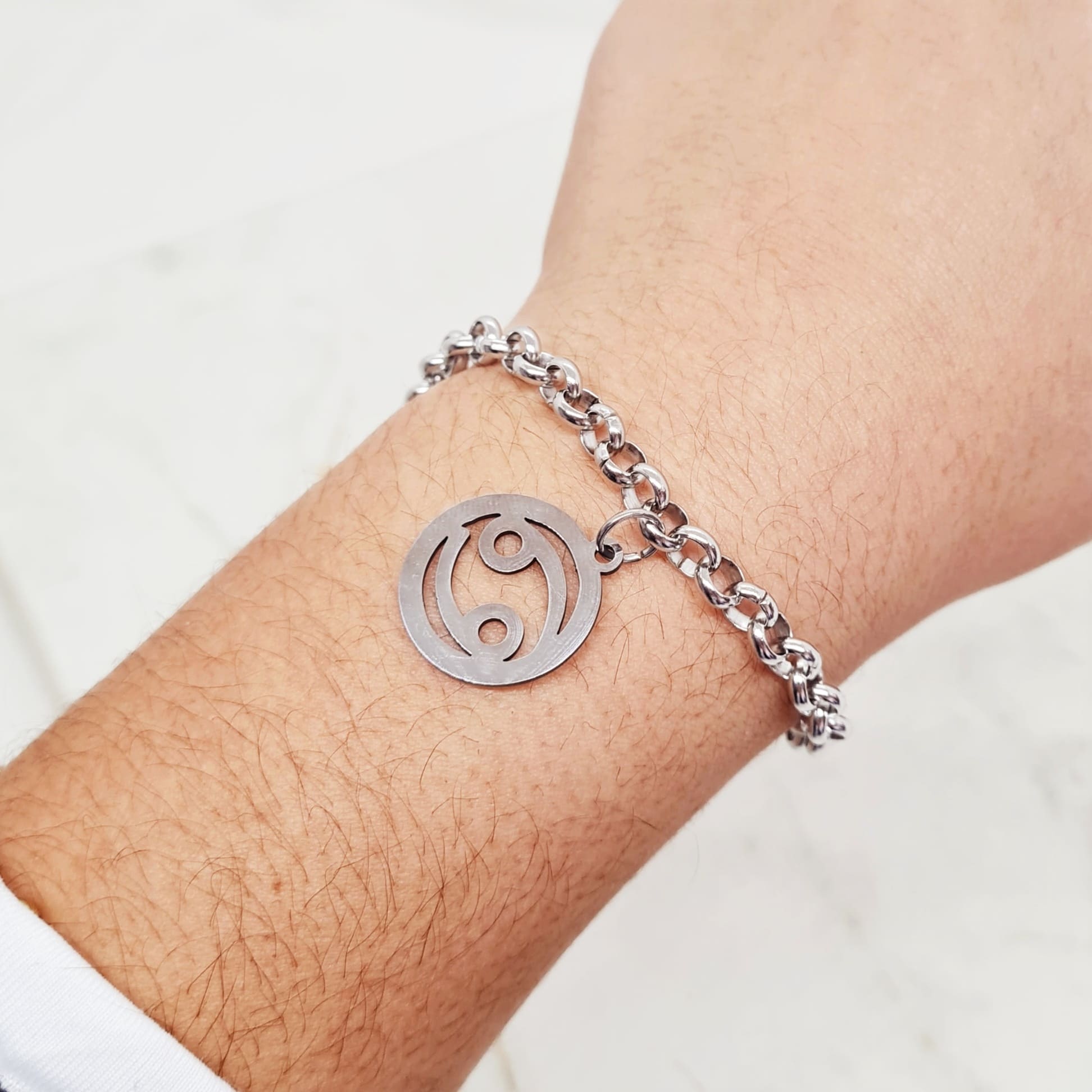 Imagen de producto PULSERA CON DIJE DEL ZODIACO - CANCER