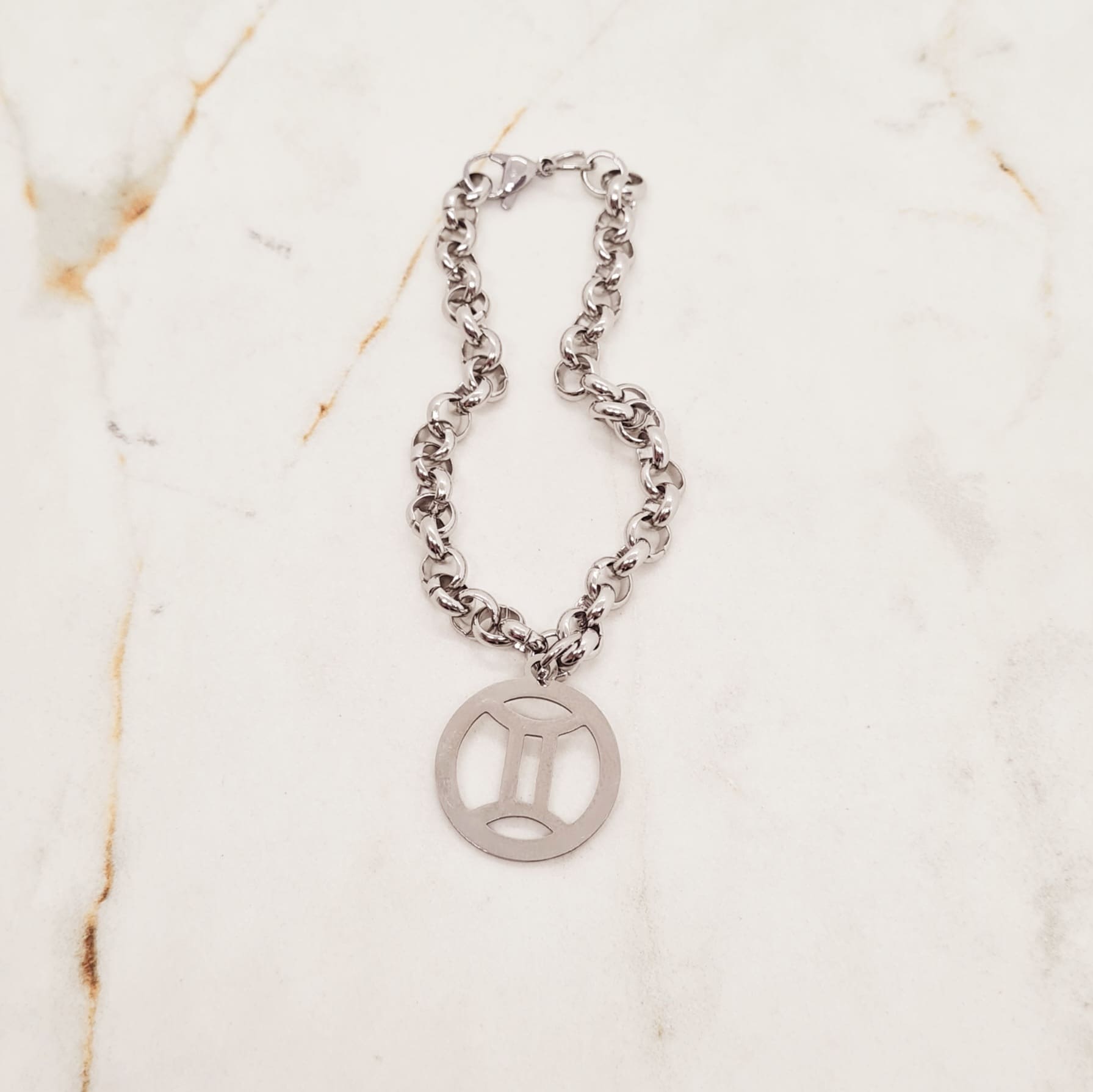 Imagen de producto PULSERA CON DIJE DEL ZODIACO - GEMINIS