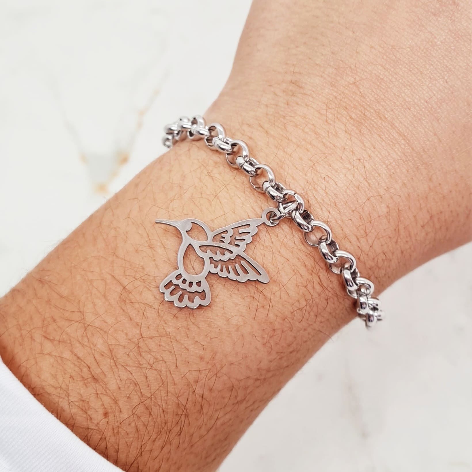 Imagen de producto PULSERA CON DIJE - COLIBRI CALADO
