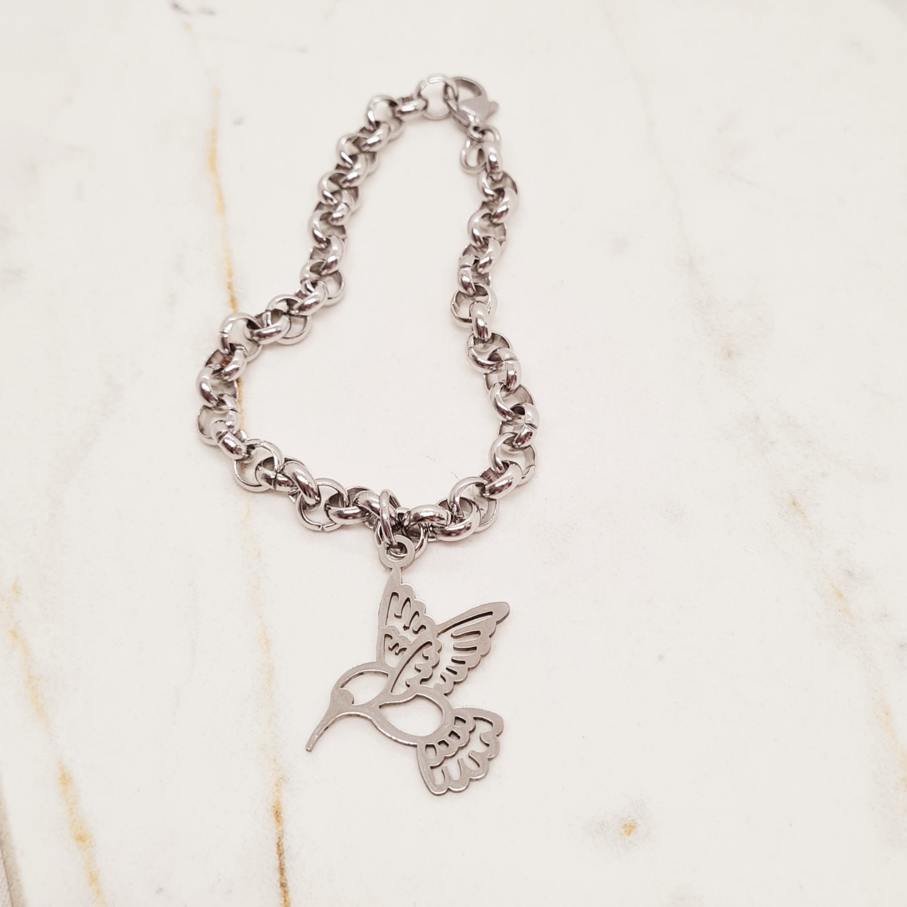 Imagen de producto PULSERA CON DIJE - COLIBRI CALADO