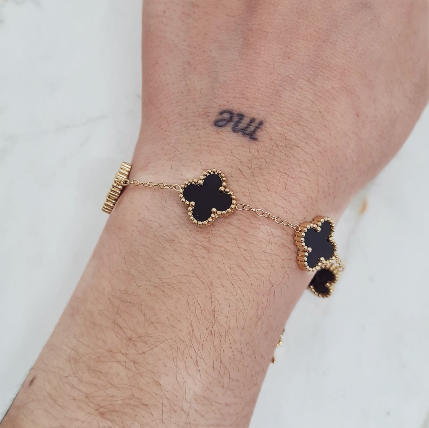 Imagen de producto PULSERA ACERO DORADO VAN CLEEF - NEGRO