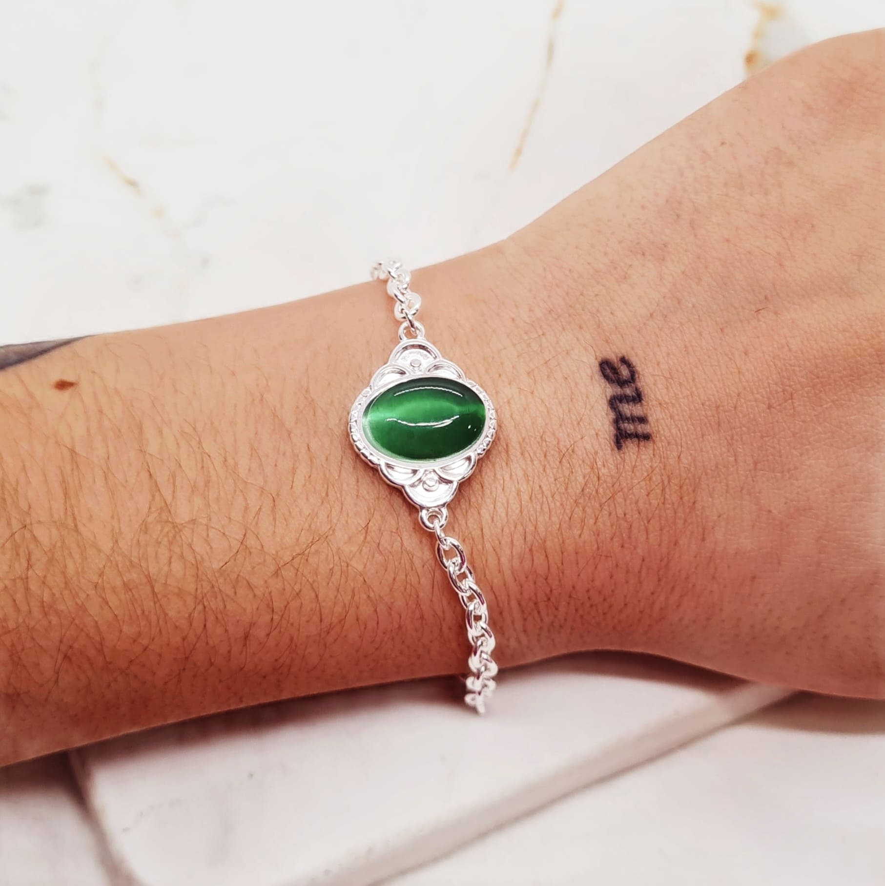 Imagen de producto PULSERA ACERO BLANCO CON CRISTAL - VERDE