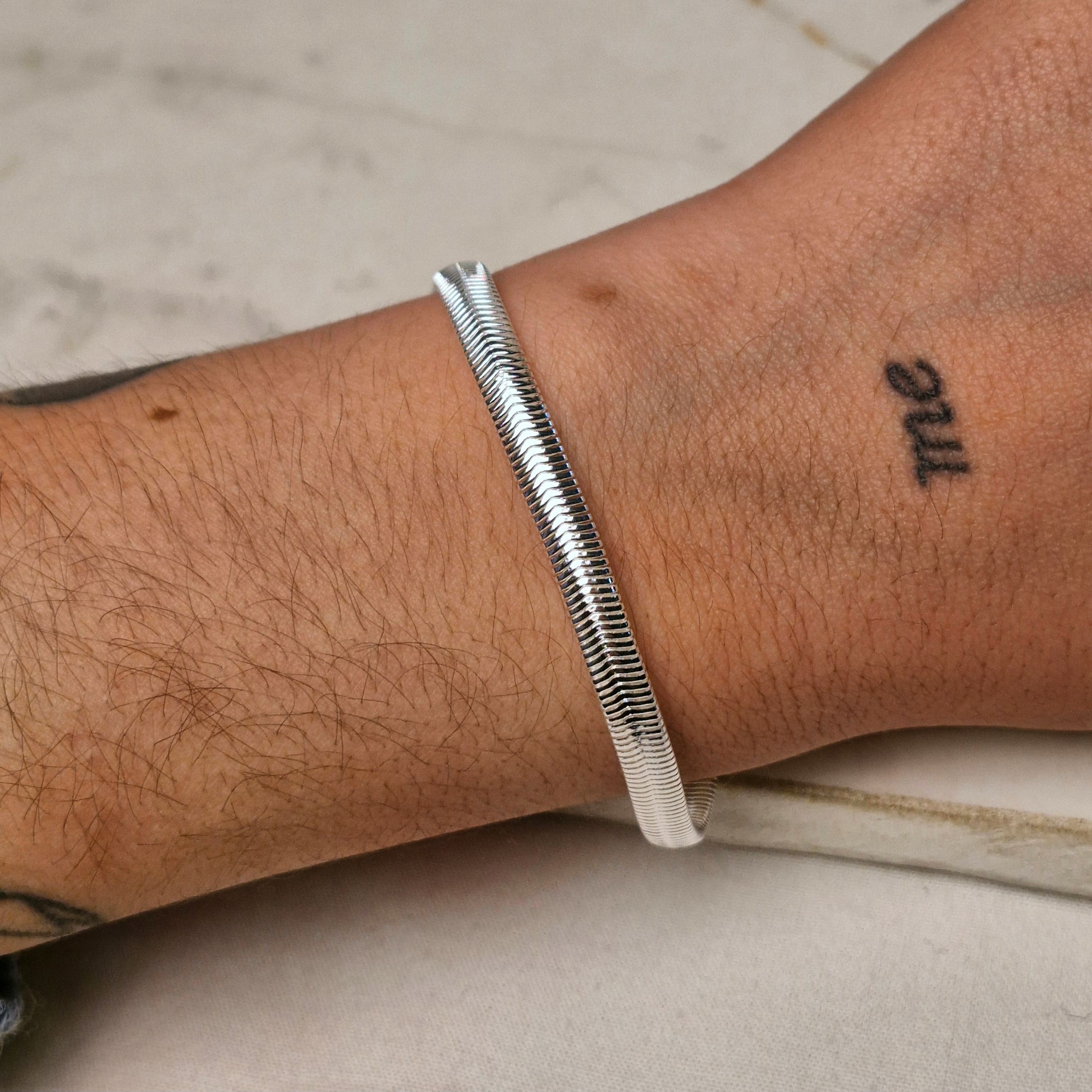 Imagen de producto PULSERA ACERO BLANCO SERPIENTE GRUESA