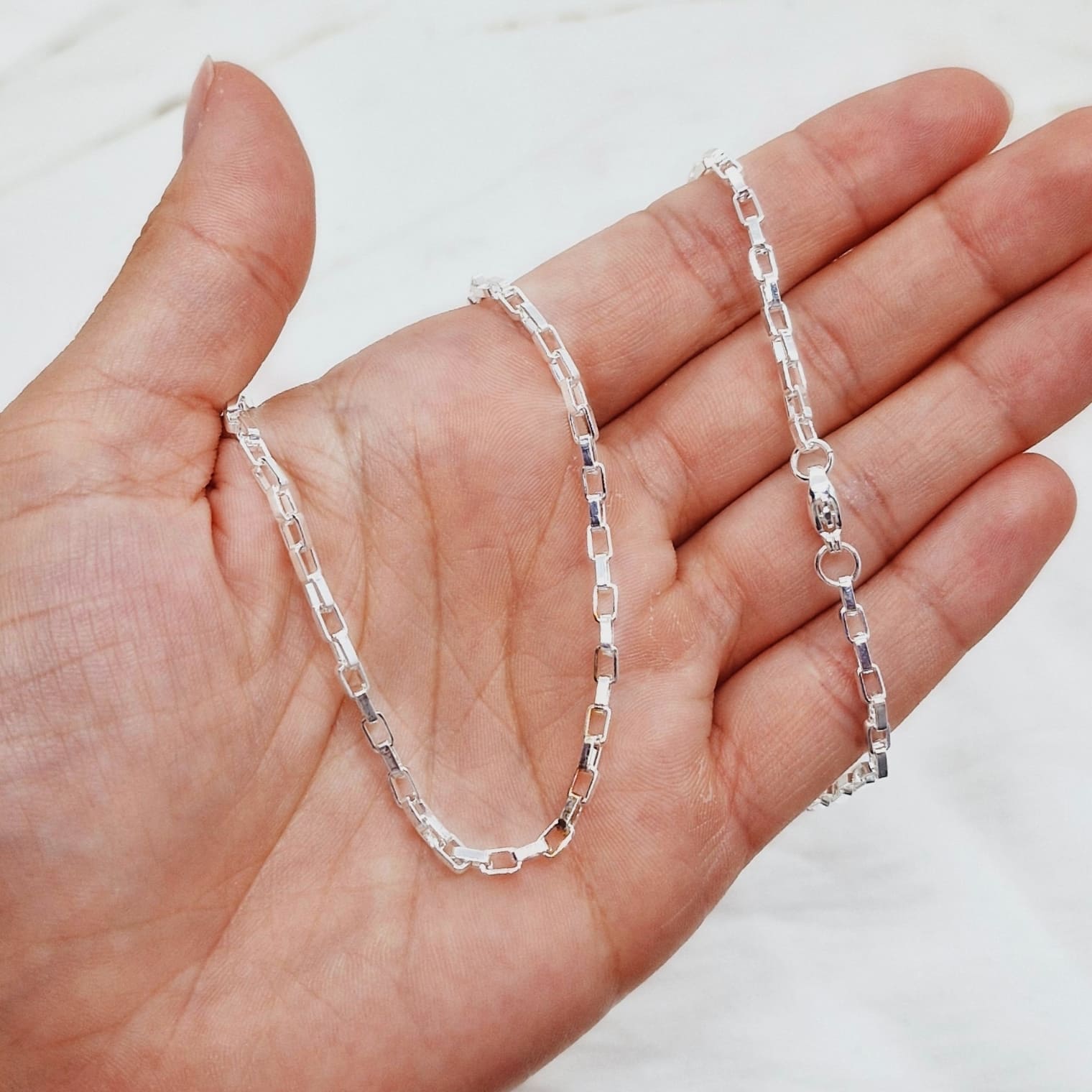 Imagen de producto CADENA ACERO BLANCO VENECIANA FINA 2 mm