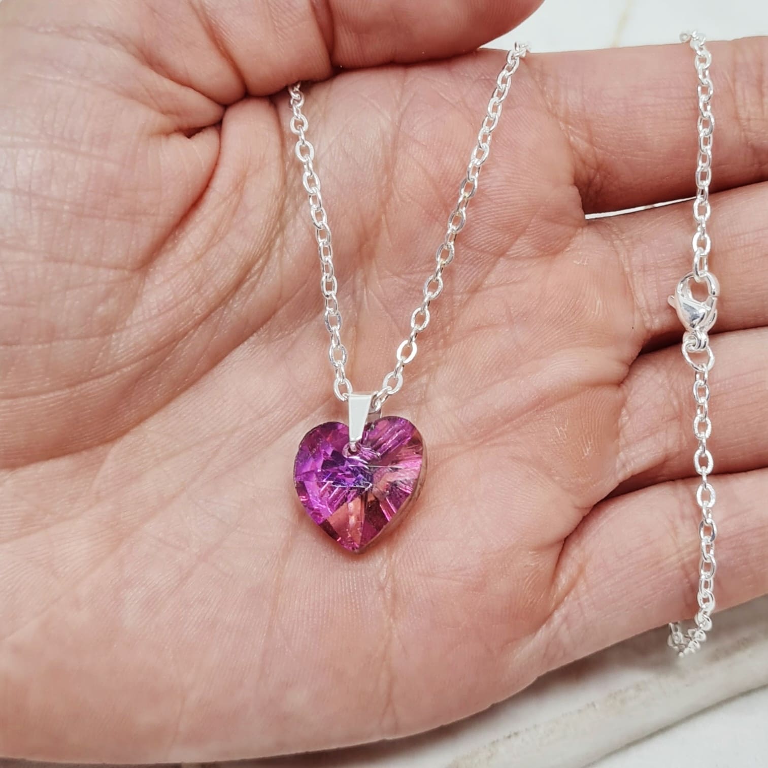 Imagen de producto COLLAR ACERO BLANCO CRISTAL CHICO - CORAZON FUCSIA