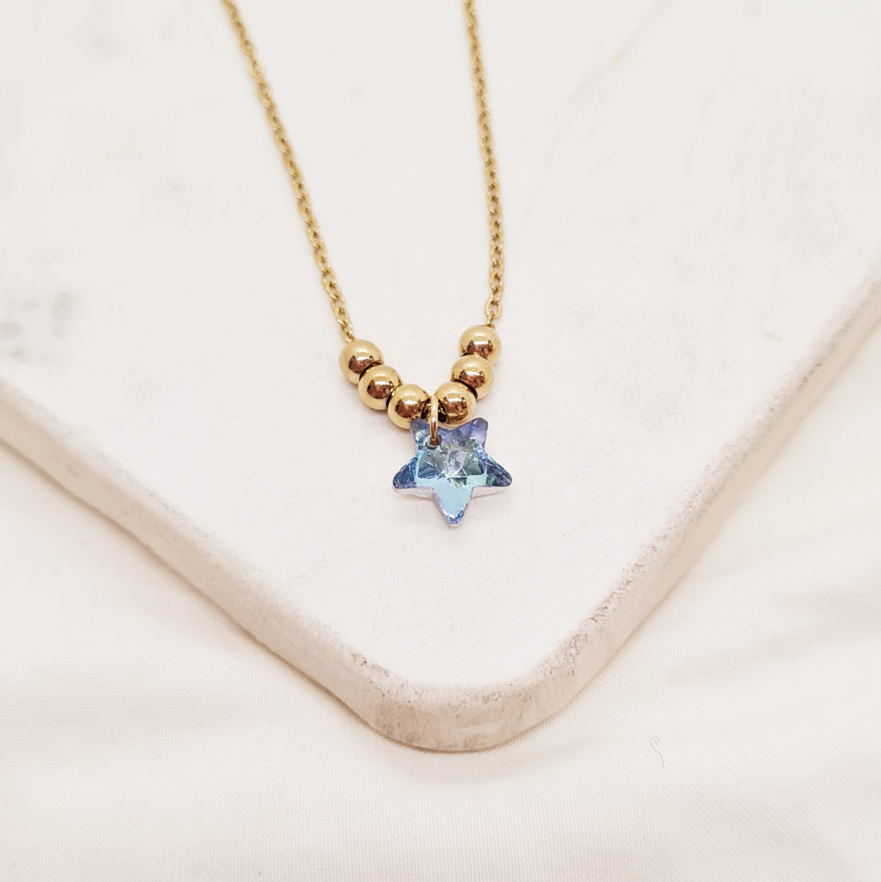 Imagen de producto COLLAR ACERO DORADO CON BOLITAS - ESTRELLA CELESTE