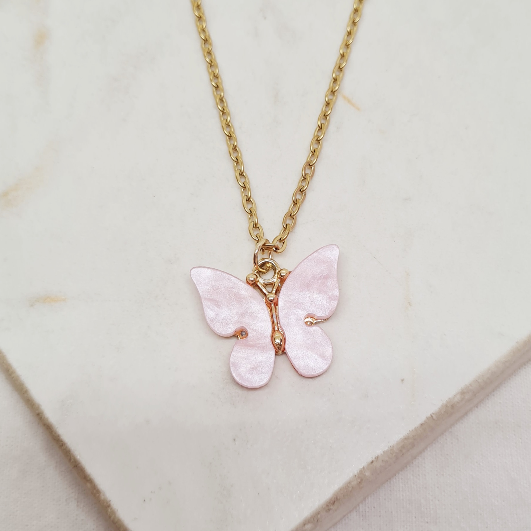 Imagen de producto COLLAR ACERO DORADO MARIPOSA GRANDE 2 - ROSA