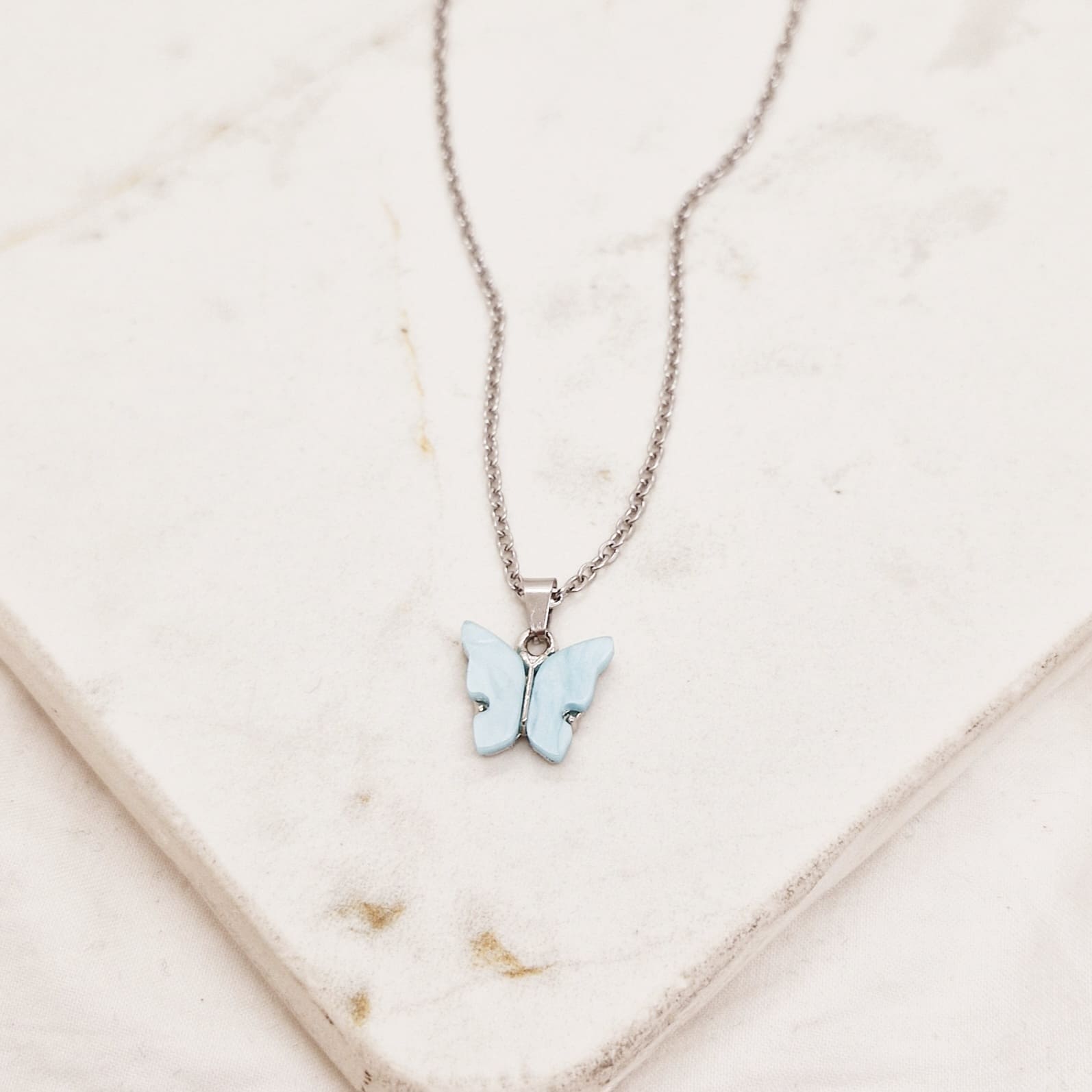 Imagen de producto COLLAR MARIPOSA - CELESTE