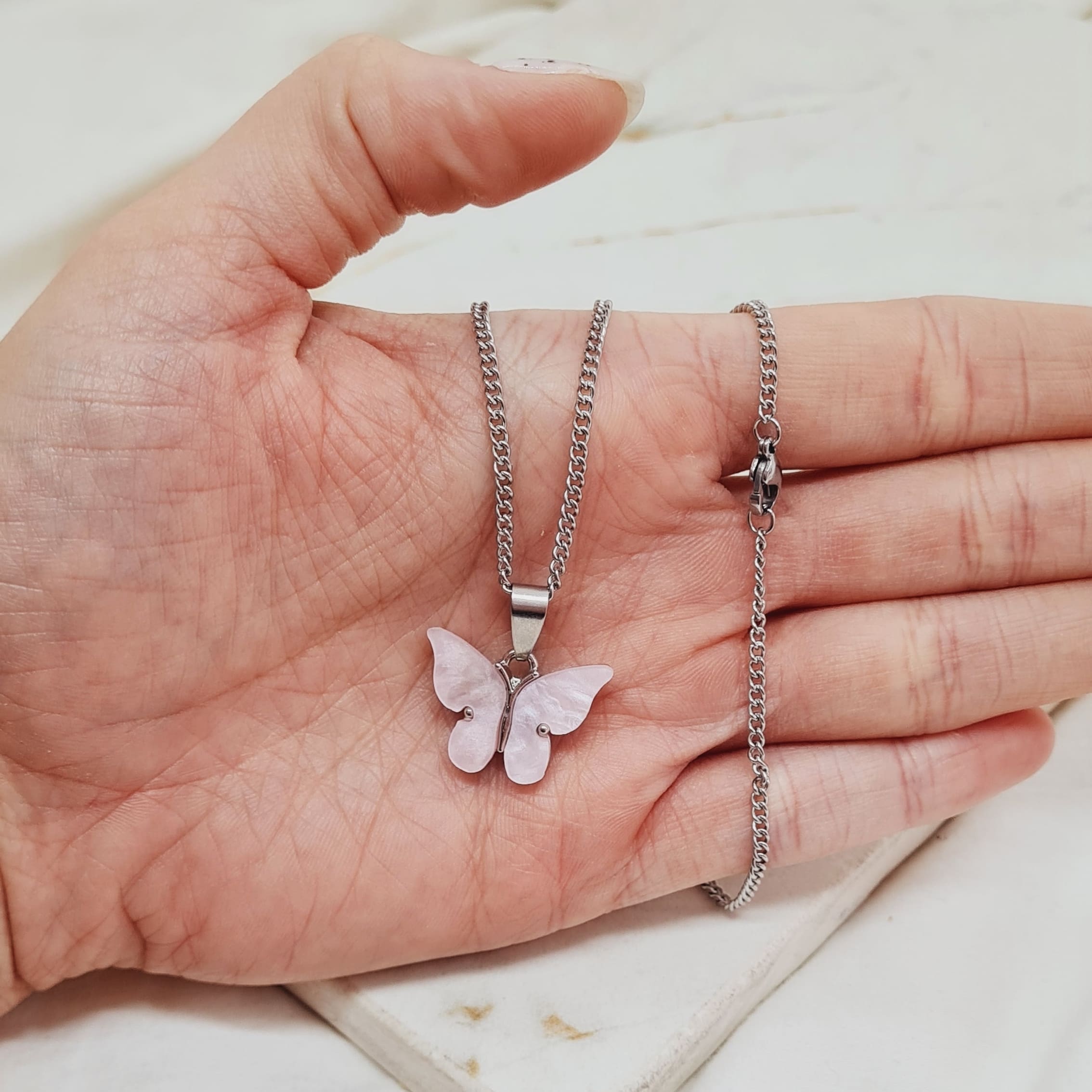 Imagen de producto COLLAR MARIPOSA GRANDE - ROSA CLARO