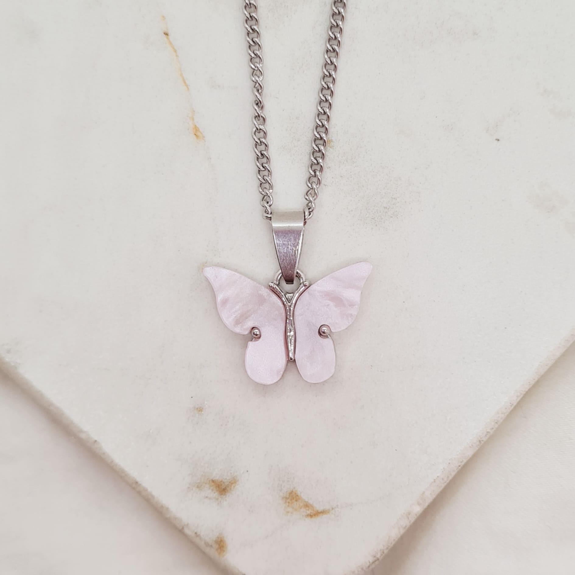 Imagen de producto COLLAR MARIPOSA GRANDE - ROSA CLARO