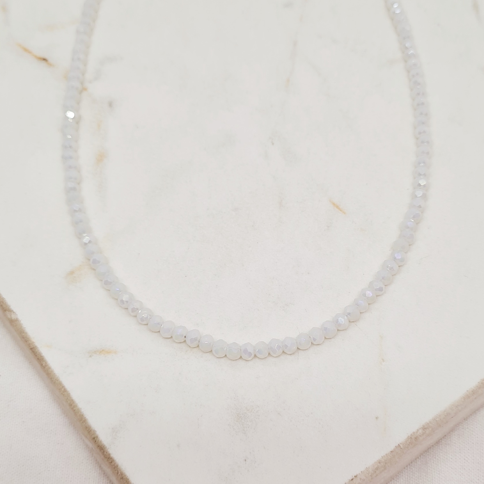 Imagen de producto COLLAR FULL CRISTALES TORNASOL CLARO OPACO