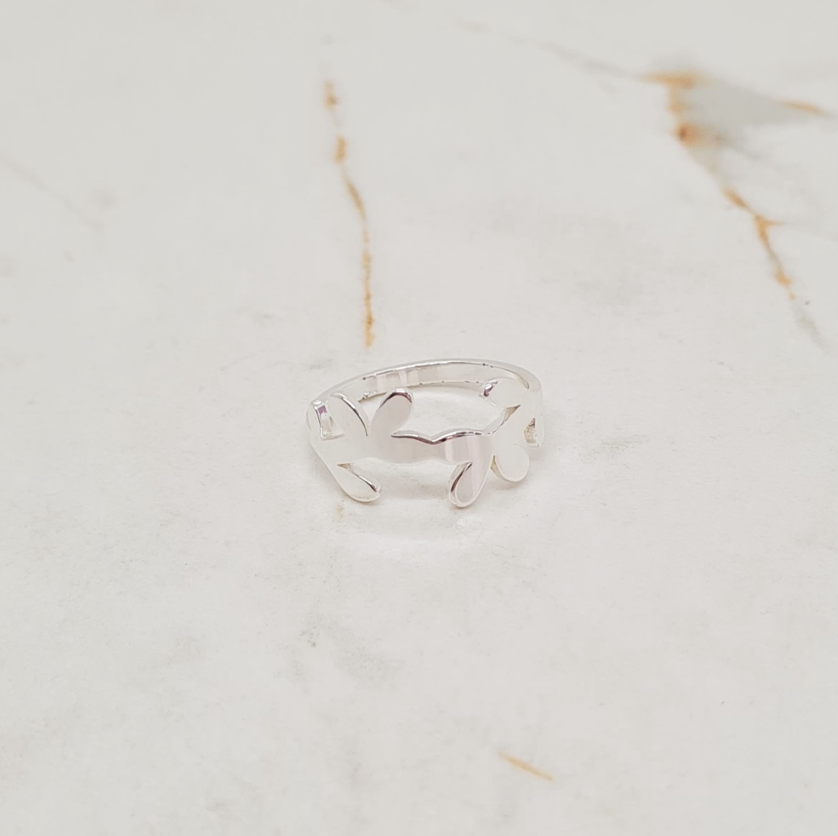 Imagen de producto ANILLO ACERO BLANCO - LAUREL CRUZADO