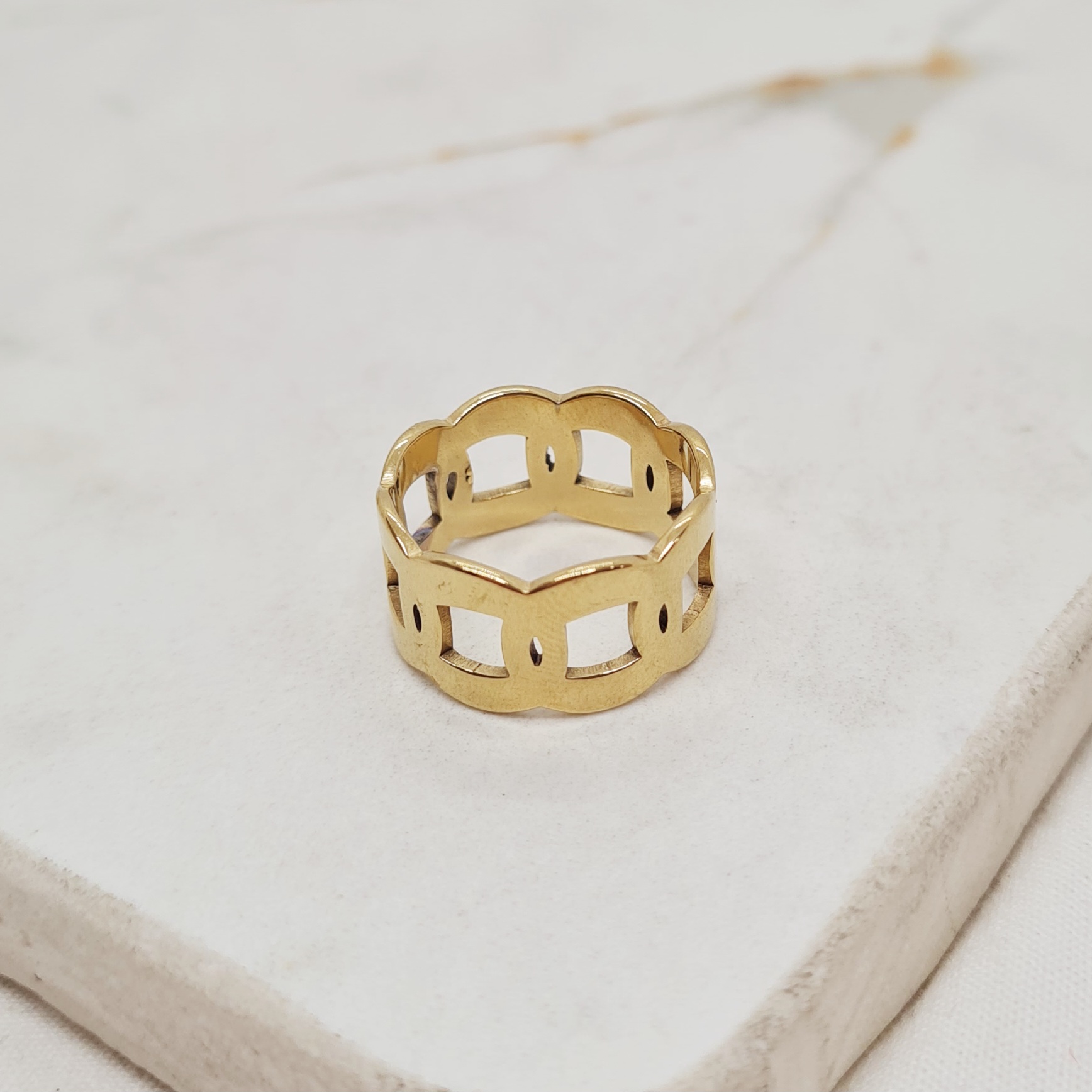 Imagen de producto ANILLO ACERO DORADO - CADENA ANCHA
