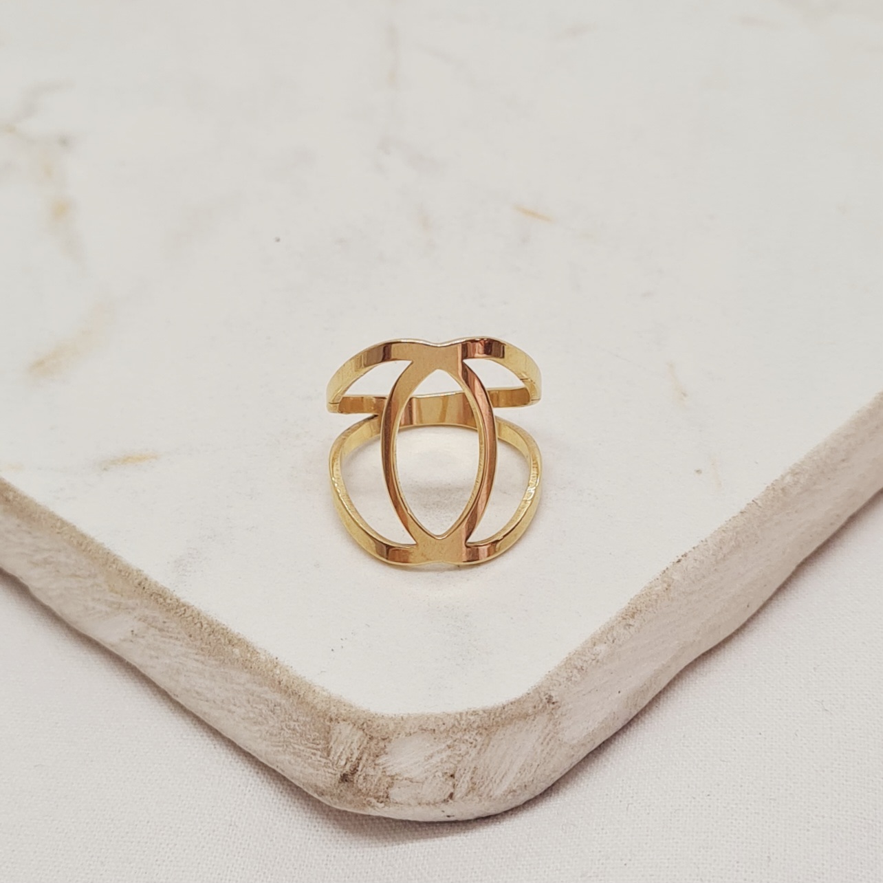 Imagen de producto ANILLO ACERO DORADO - OVALO DOBLE LINEA