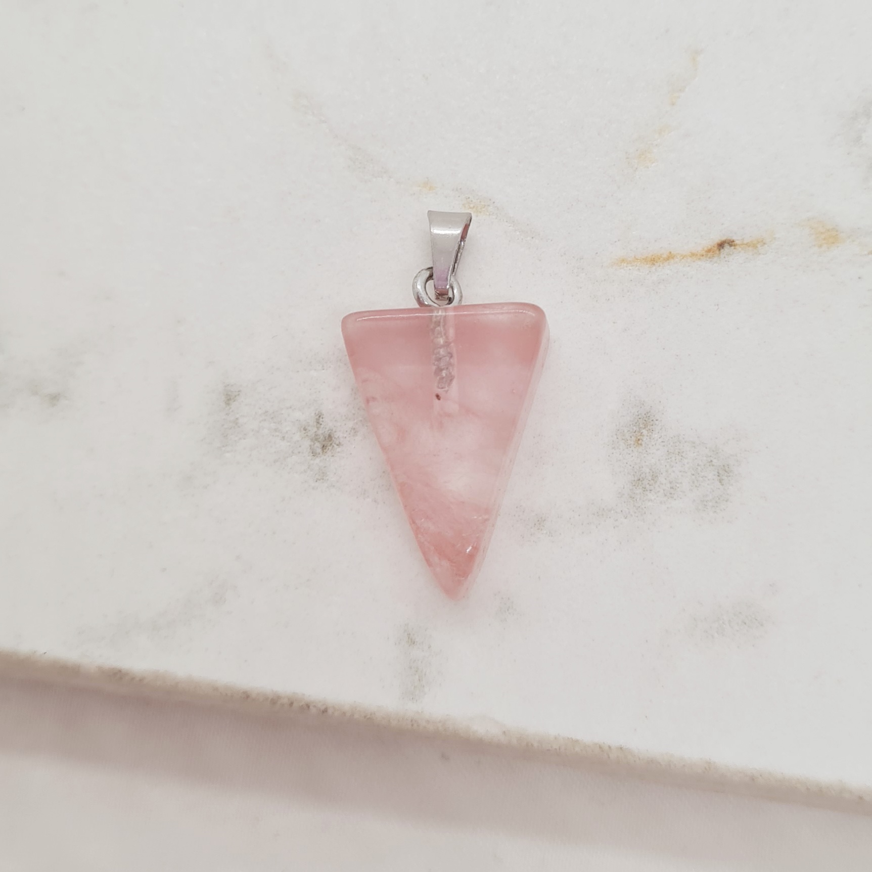 Imagen de producto DIJE PIEDRA CUARZO FRAMBUESA - PENDULO