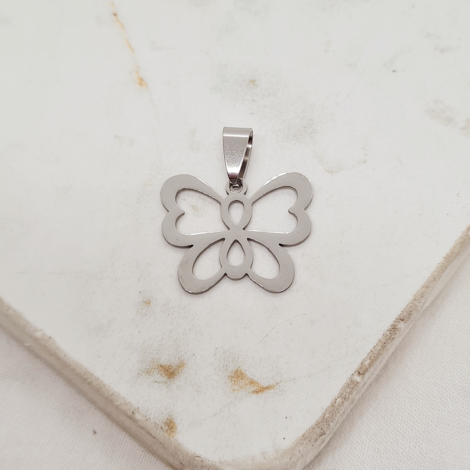 Imagen de producto DIJE MARIPOSA CALADA