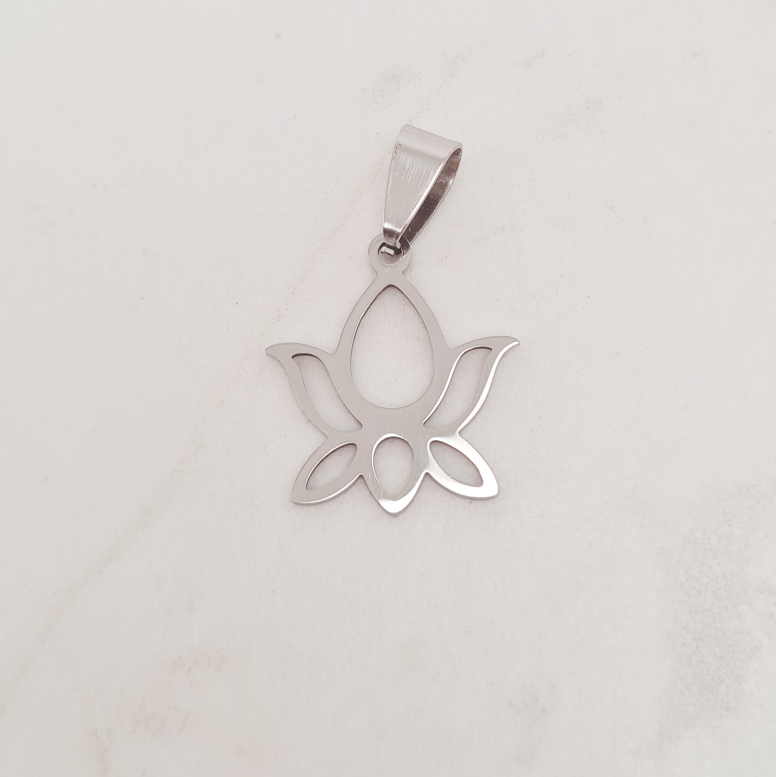 Imagen de producto DIJE FLOR DE LOTO