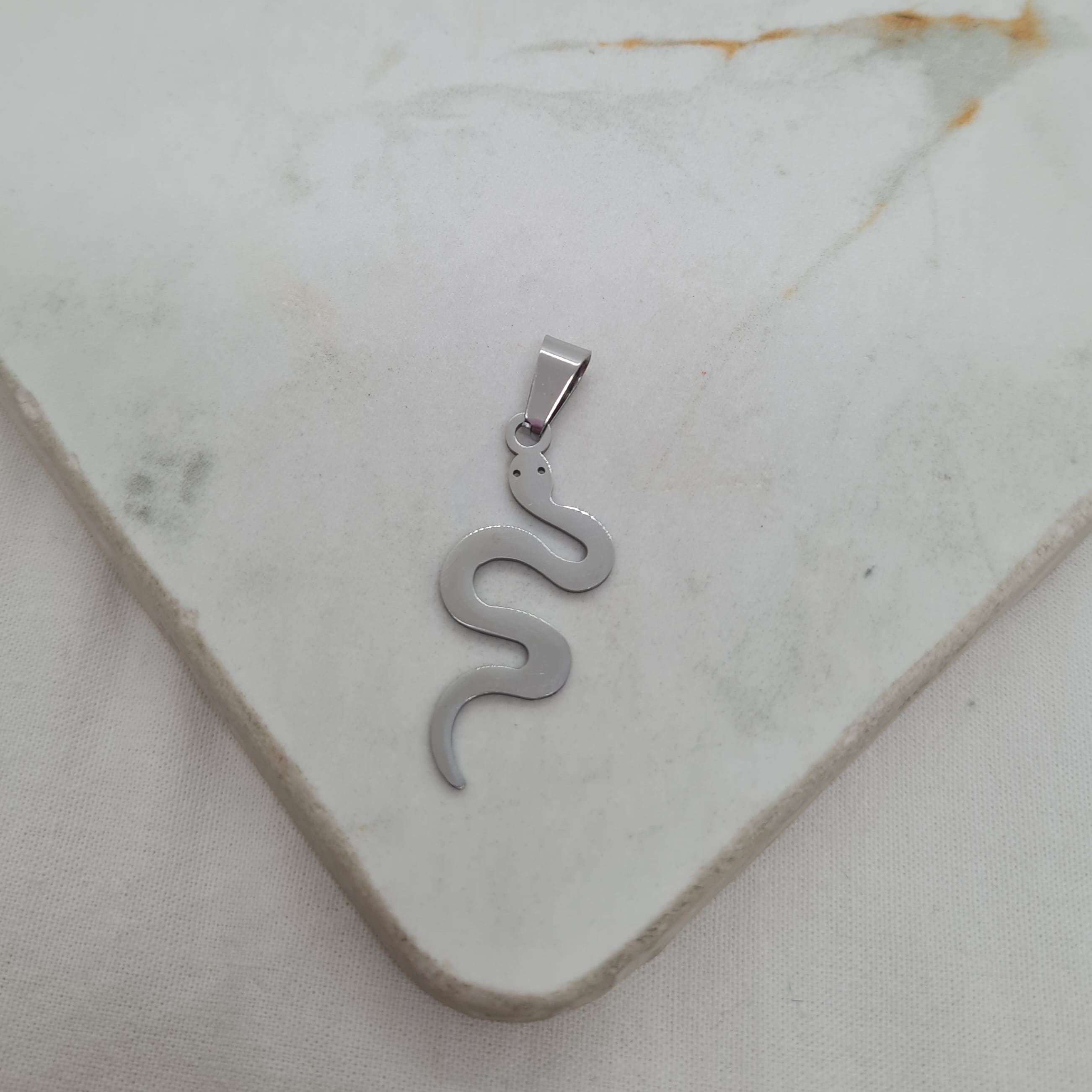 Imagen de producto DIJE SERPIENTE 2