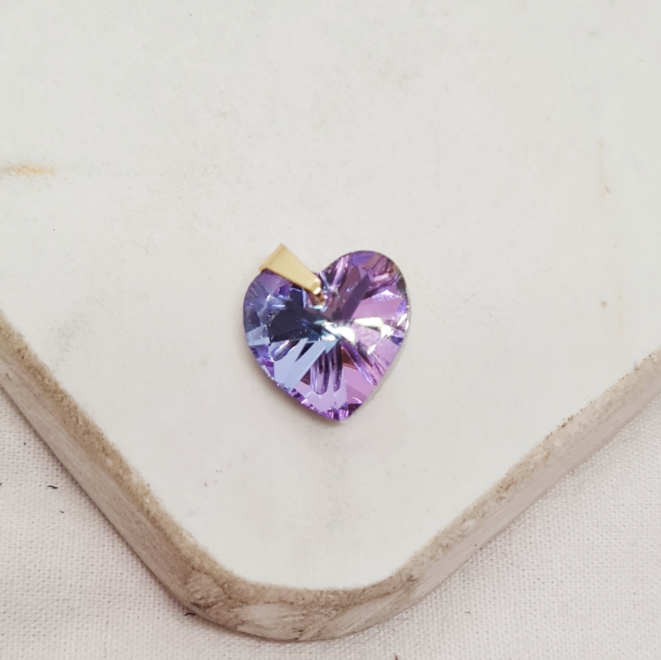 Imagen de producto DIJE ACERO DORADO CRISTAL CHICO - CORAZON TORNASOL VIOLETA